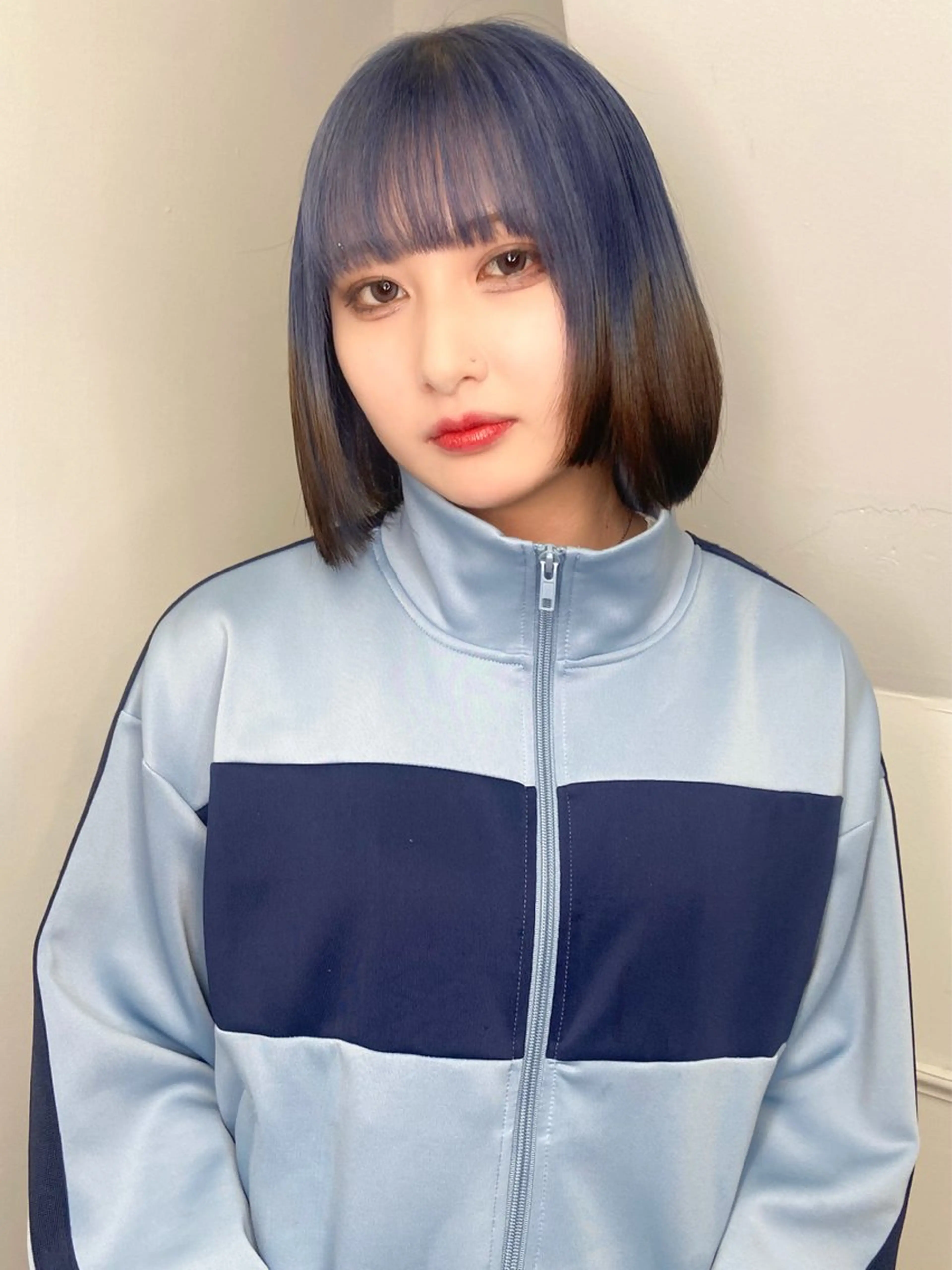 ミディアム カラー ブリーチ デザインカラー グラデーションカラー 🌼RENA🌼似合 わせのプロ/まつパのマツエク・マツパデザイン