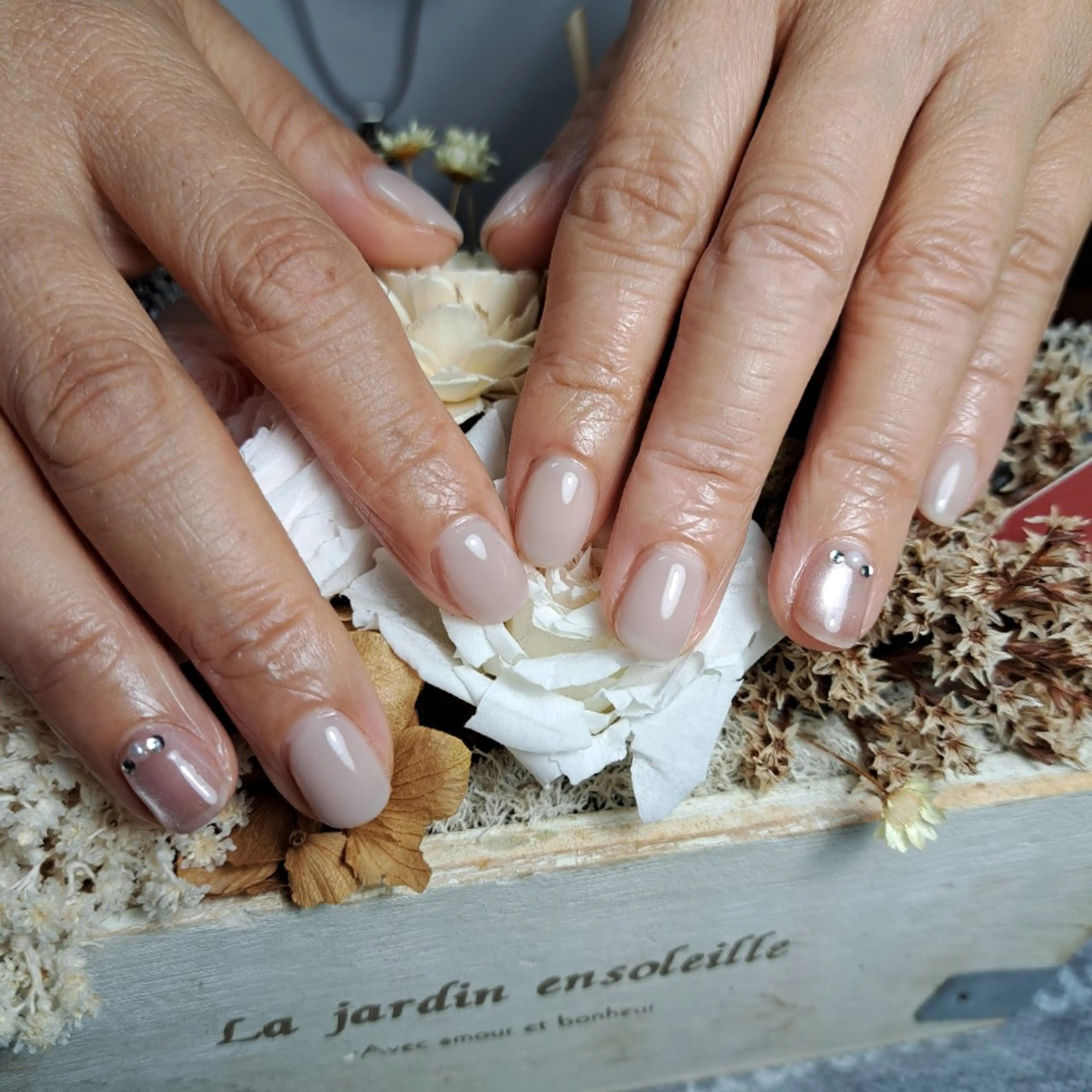 ネイル シンプルネイル ブライダルネイル HAYASHI  Nのネイルデザイン