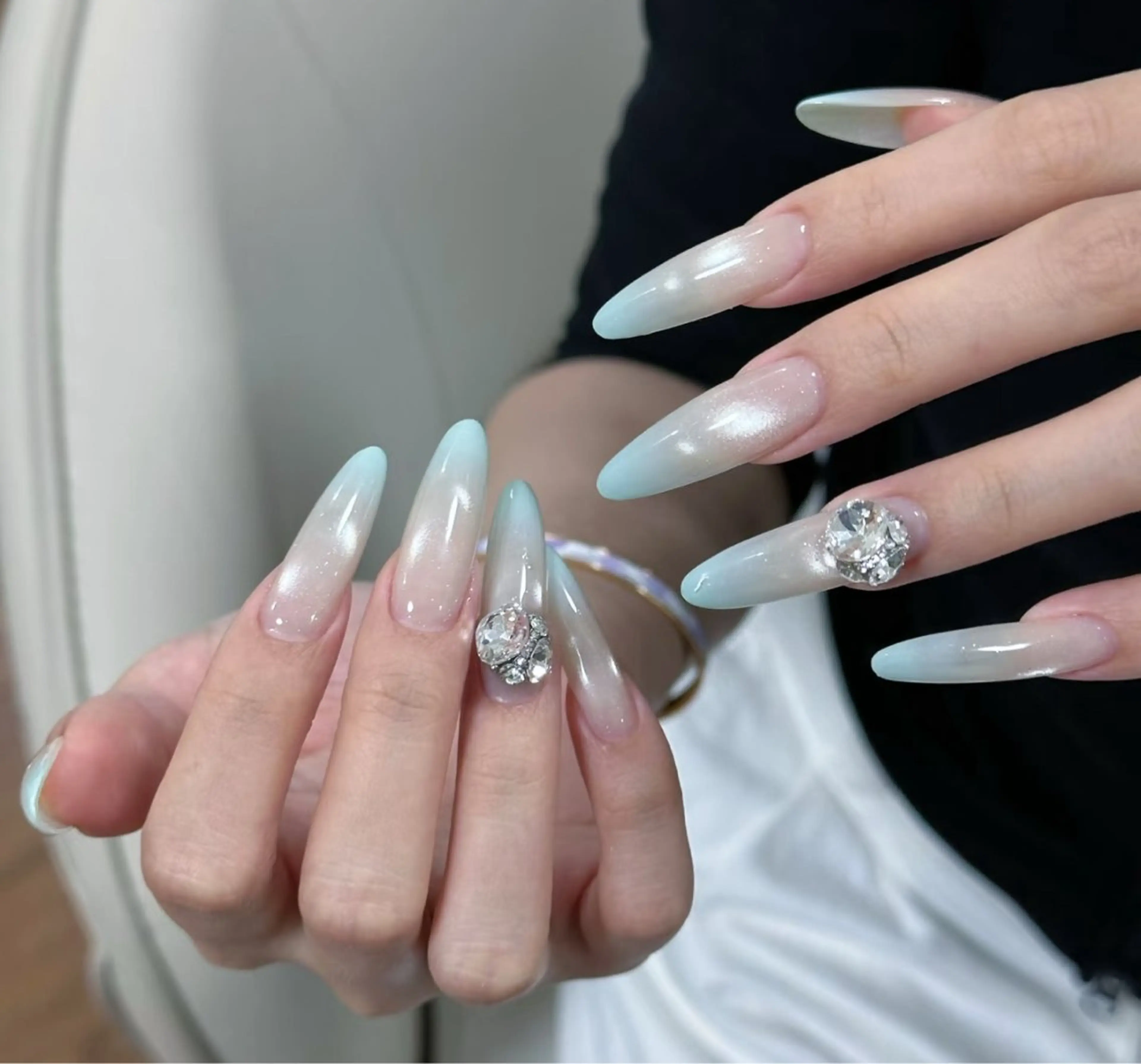 ネイル アートネイル オーロラネイル チークネイル フレンチネイル ガラスフレンチ ハンドネイル 🎀🎀YooLi Nail Salonのネイルデザイン