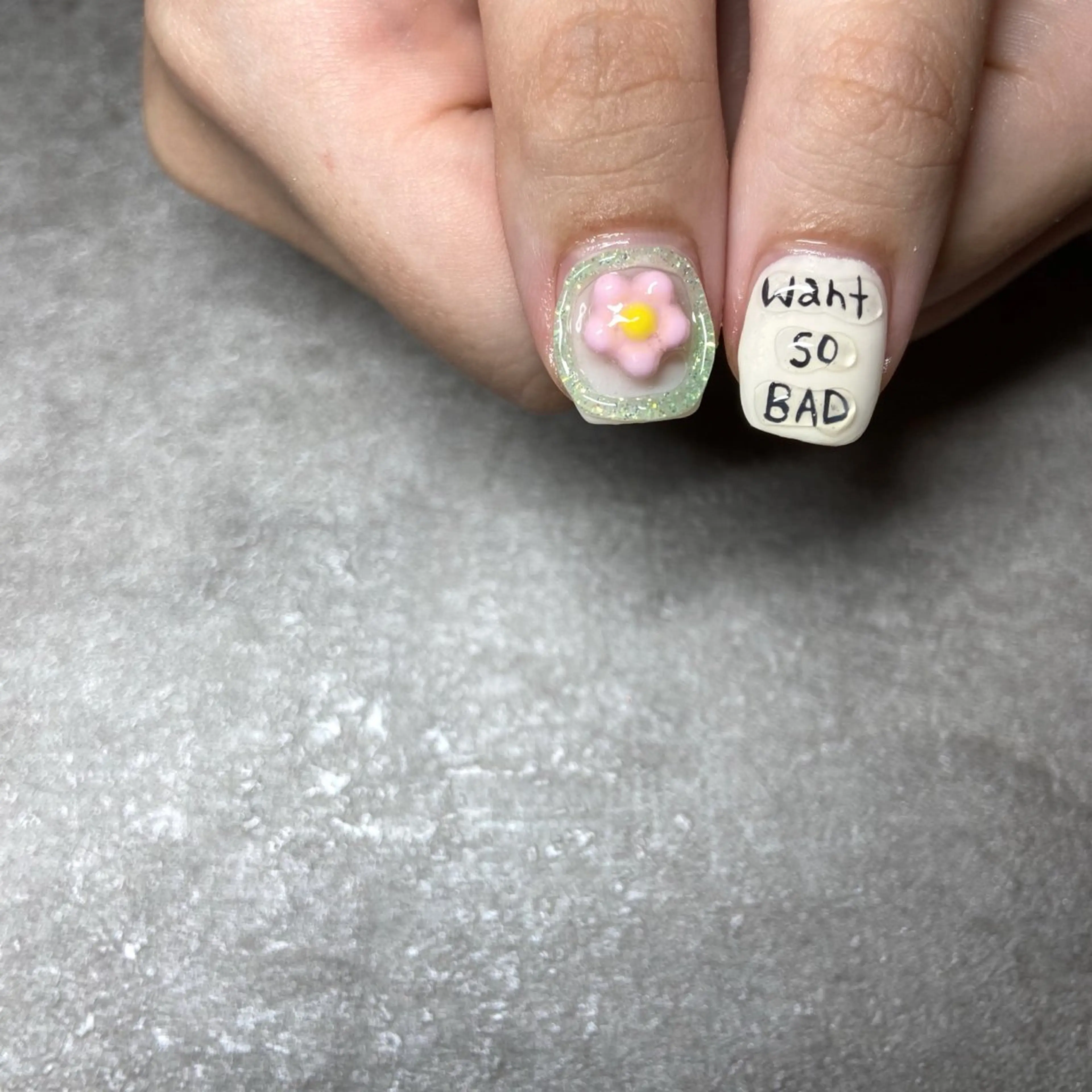 ネイル Nails VINATIのネイルデザイン