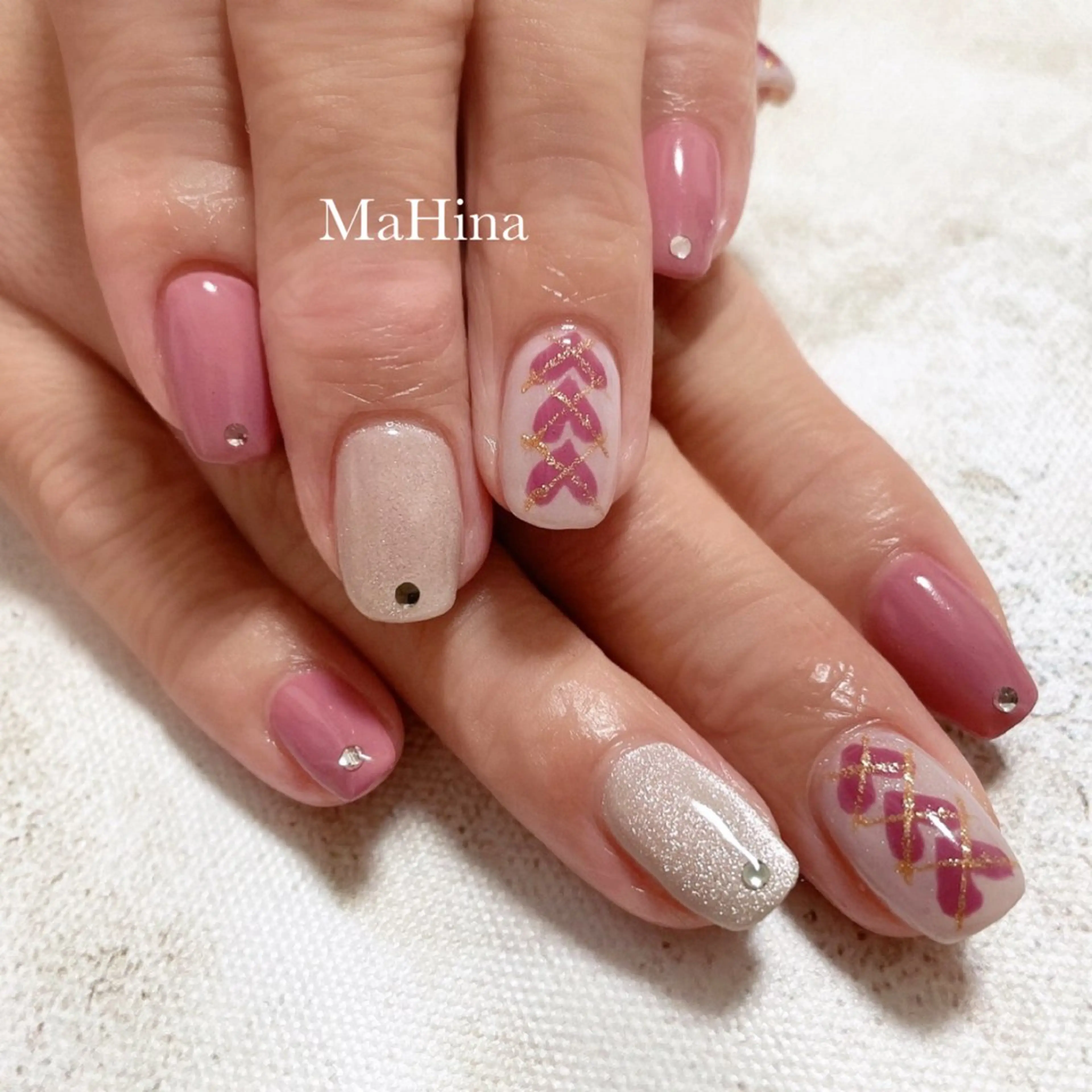 ネイル ハート マグネットネイル ハンドネイル Healing Salon...MaHina(マヒナ)所属・MaHina🌙 salonのネイルデザイン