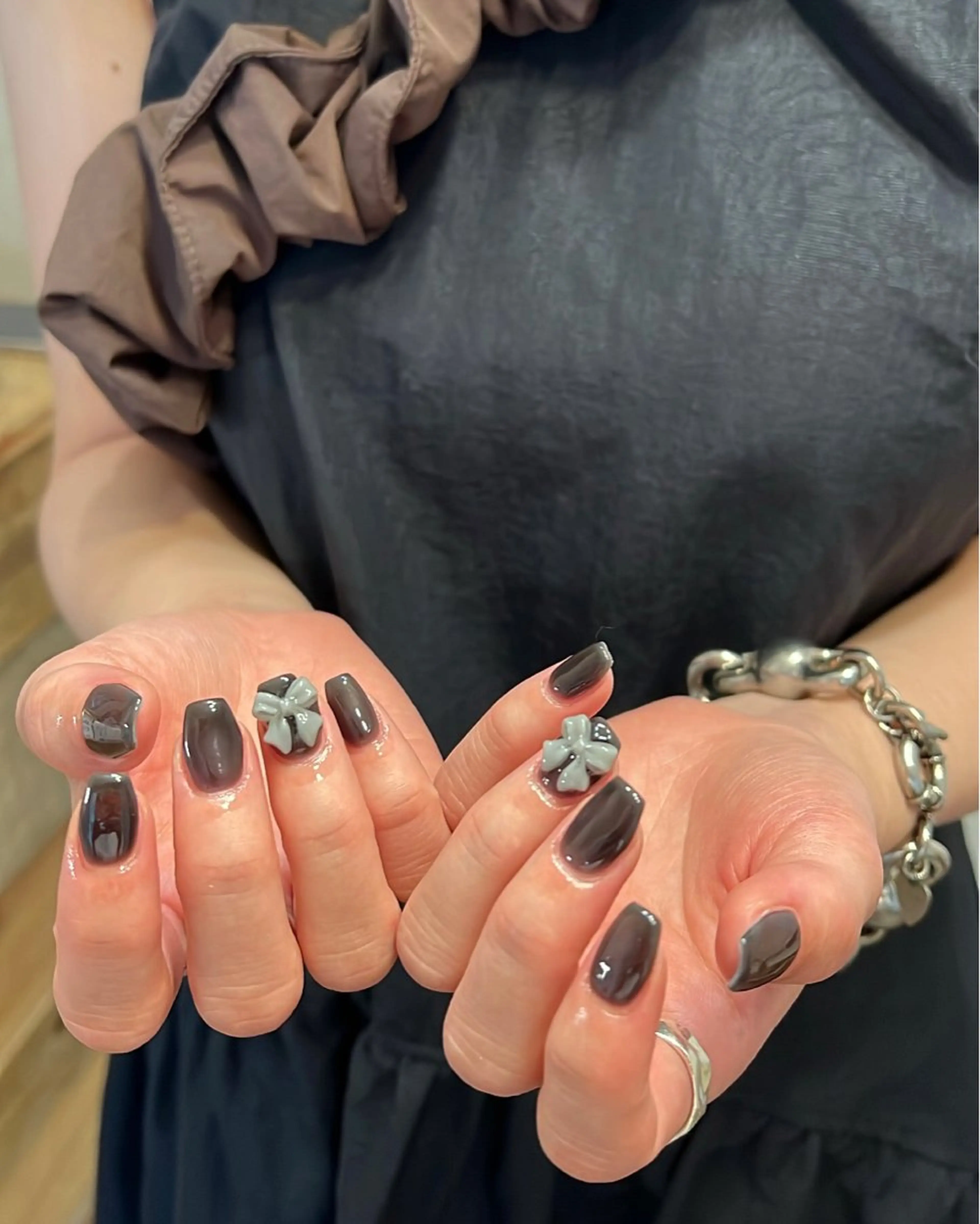 ネイル ハンドネイル フットネイル ハンドケア Nes.Nail所属・Miyagi Asamiのネイルデザイン