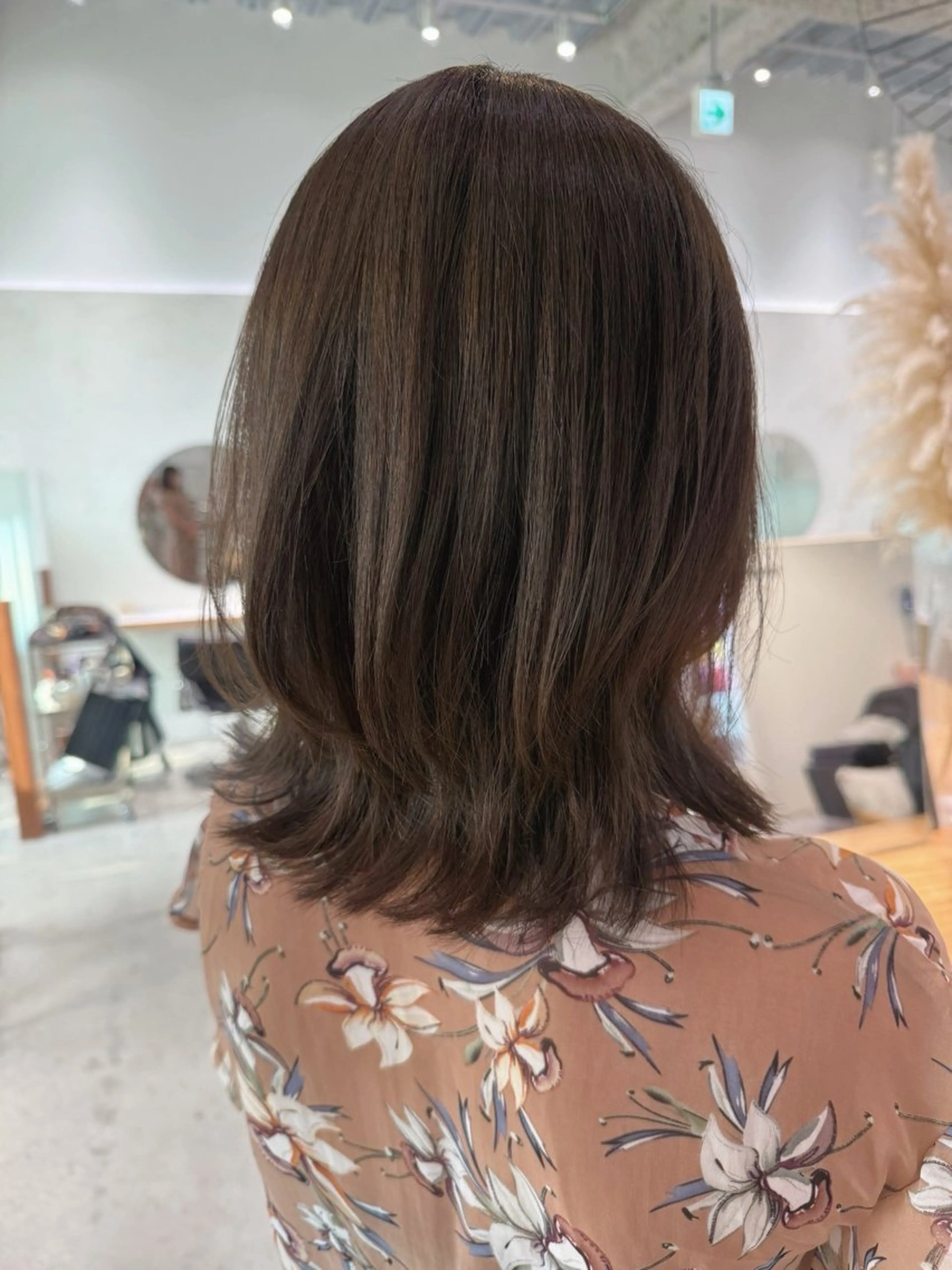 ミディアム カット ヘアカラー 宮澤 美幸のヘアスタイル