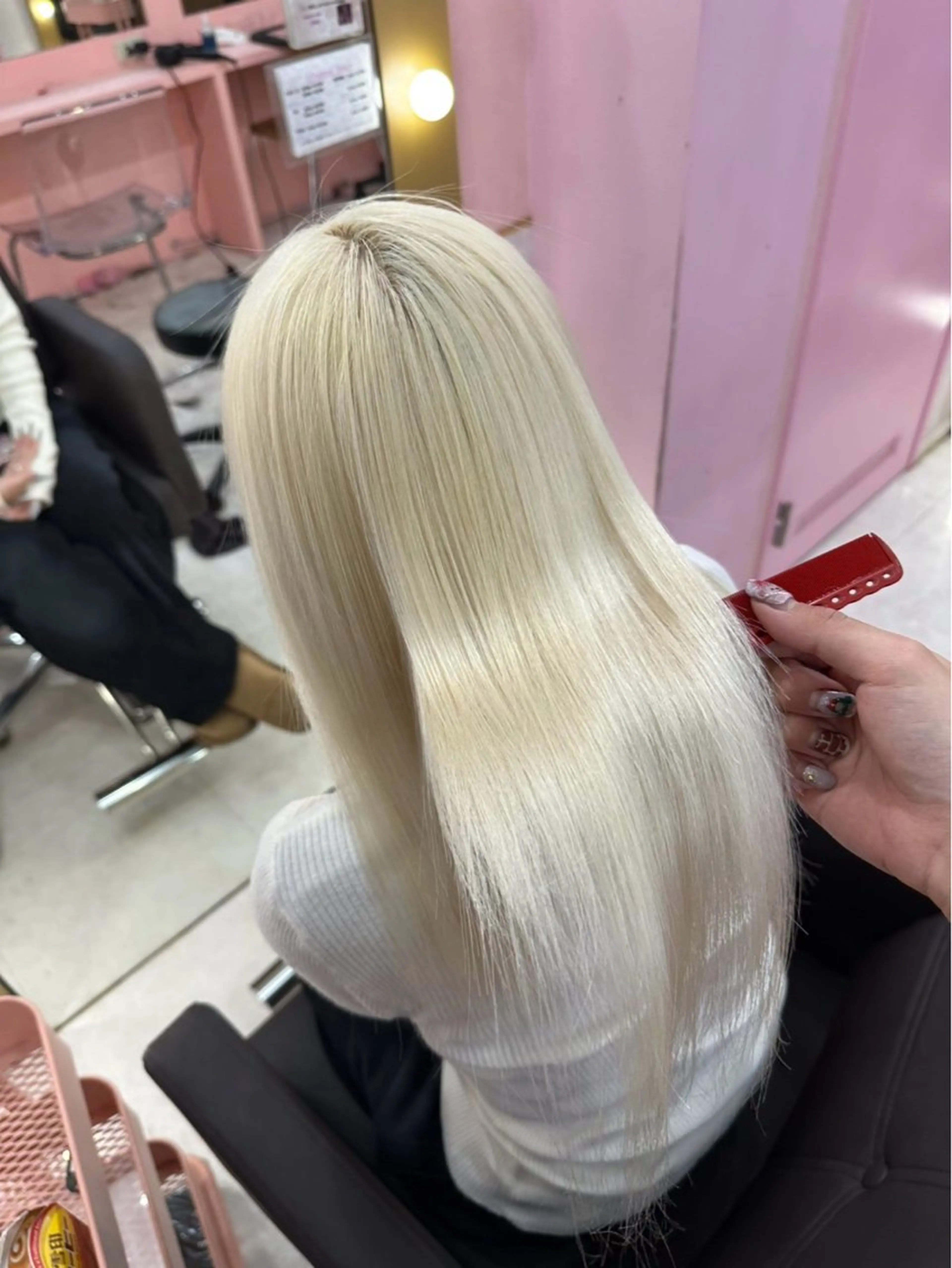 セミロング カラー アッシュ アッシュグレー ベージュカラー ブリーチ ブロンド ピンク🎀ブロンド 💎ハイトーン/大和のヘアスタイル