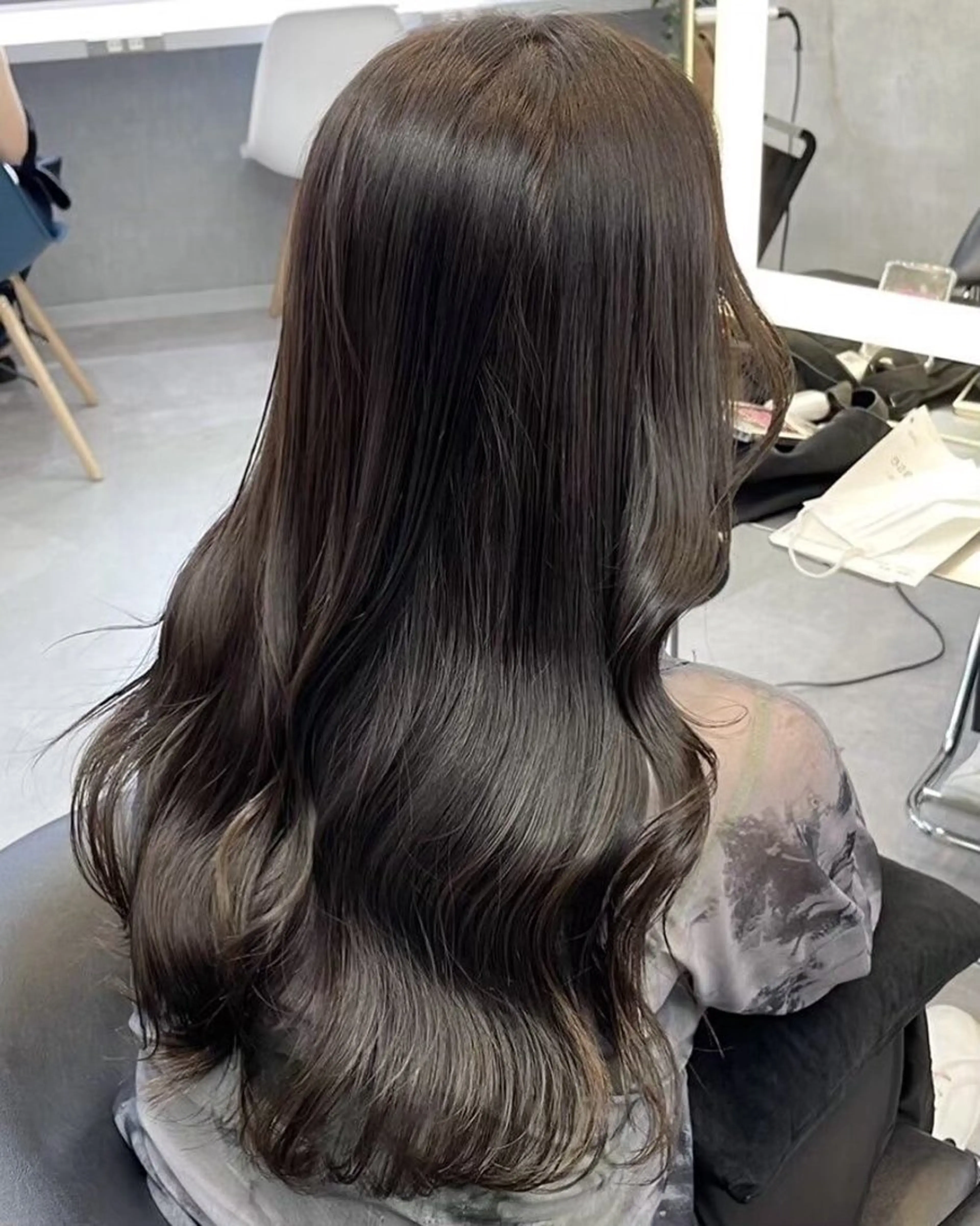 ロング アイ/ Lond idealのヘアスタイル