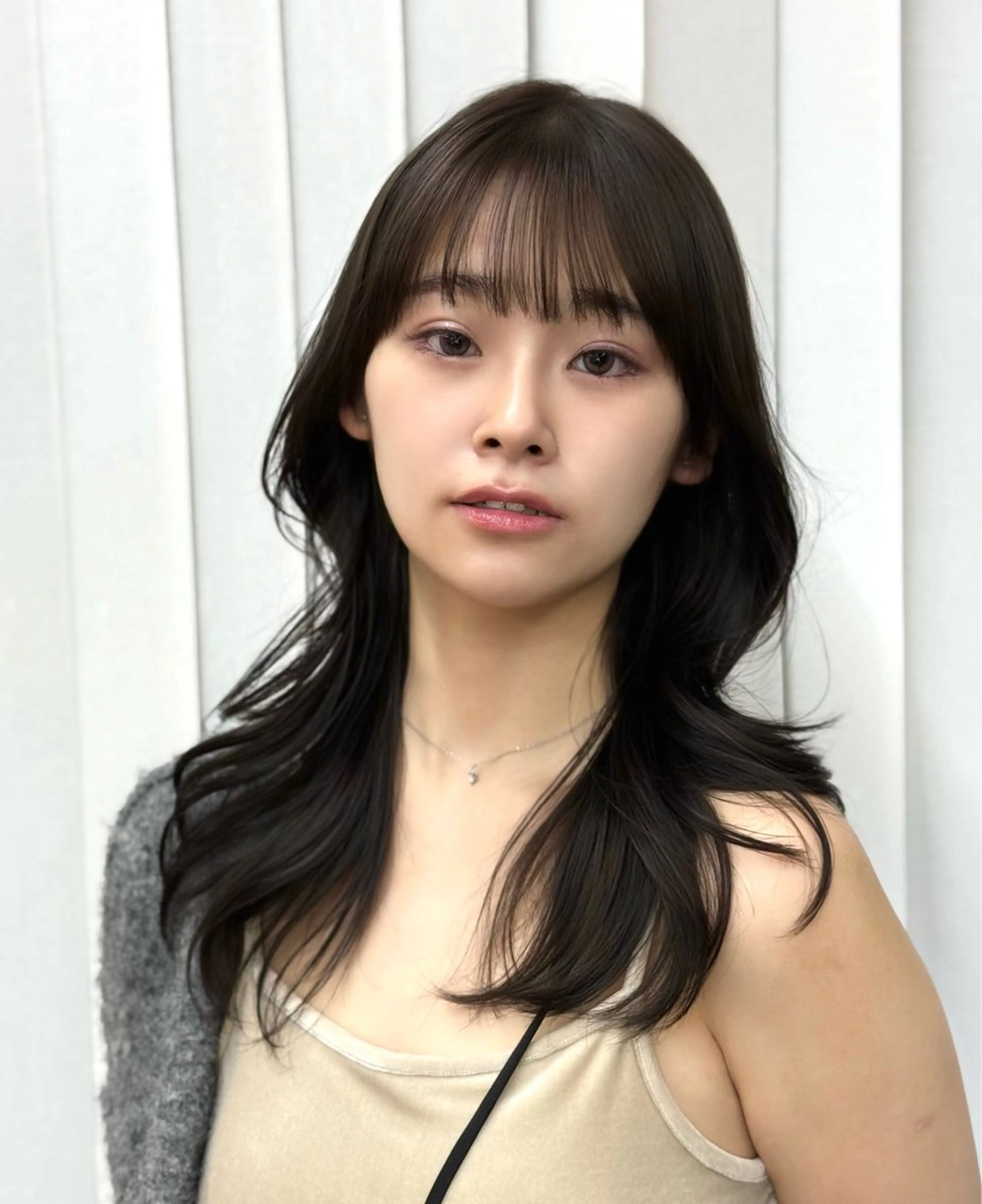 セミロング カラー アッシュ ブリーチ 透明感カラー ダブルカラー グレージュ カット ヘアカラー 日韓レイヤー🇰🇷 艶カラー/ナカネのヘアスタイル