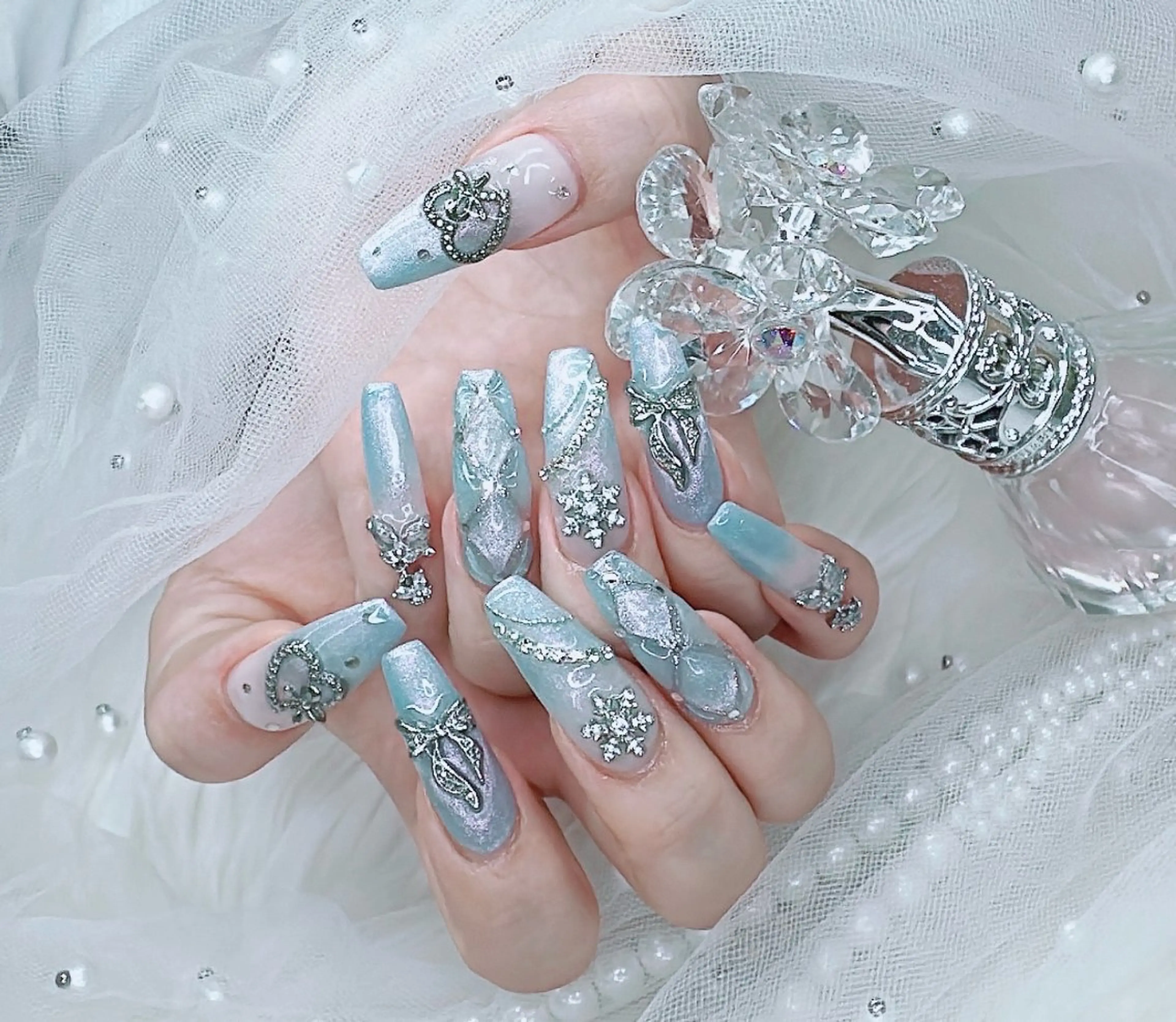 ネイル R nailsalon所属・R salonのネイルデザイン