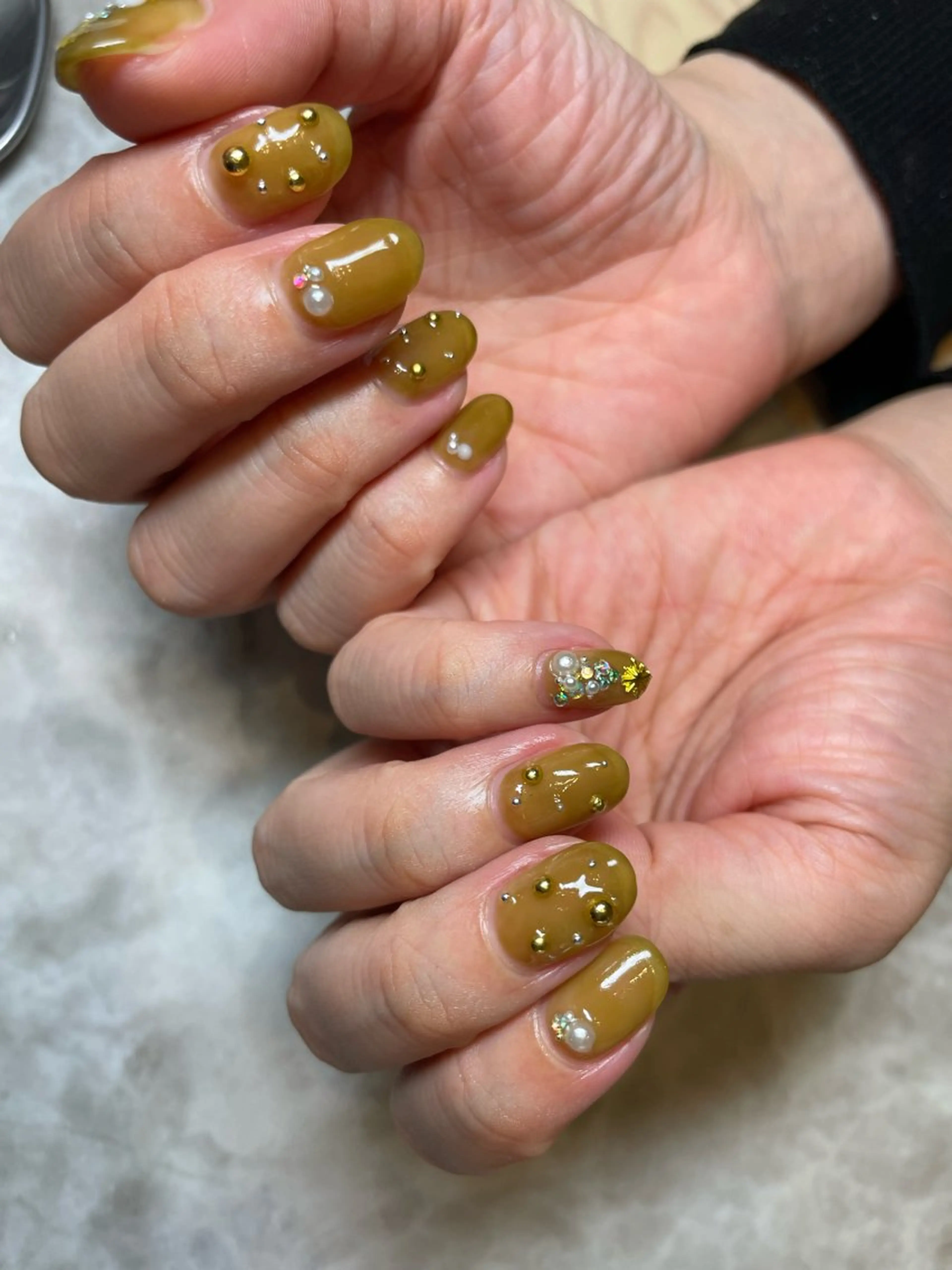 ネイル ハンドネイル Slow.Nail Tomomiのネイルデザイン