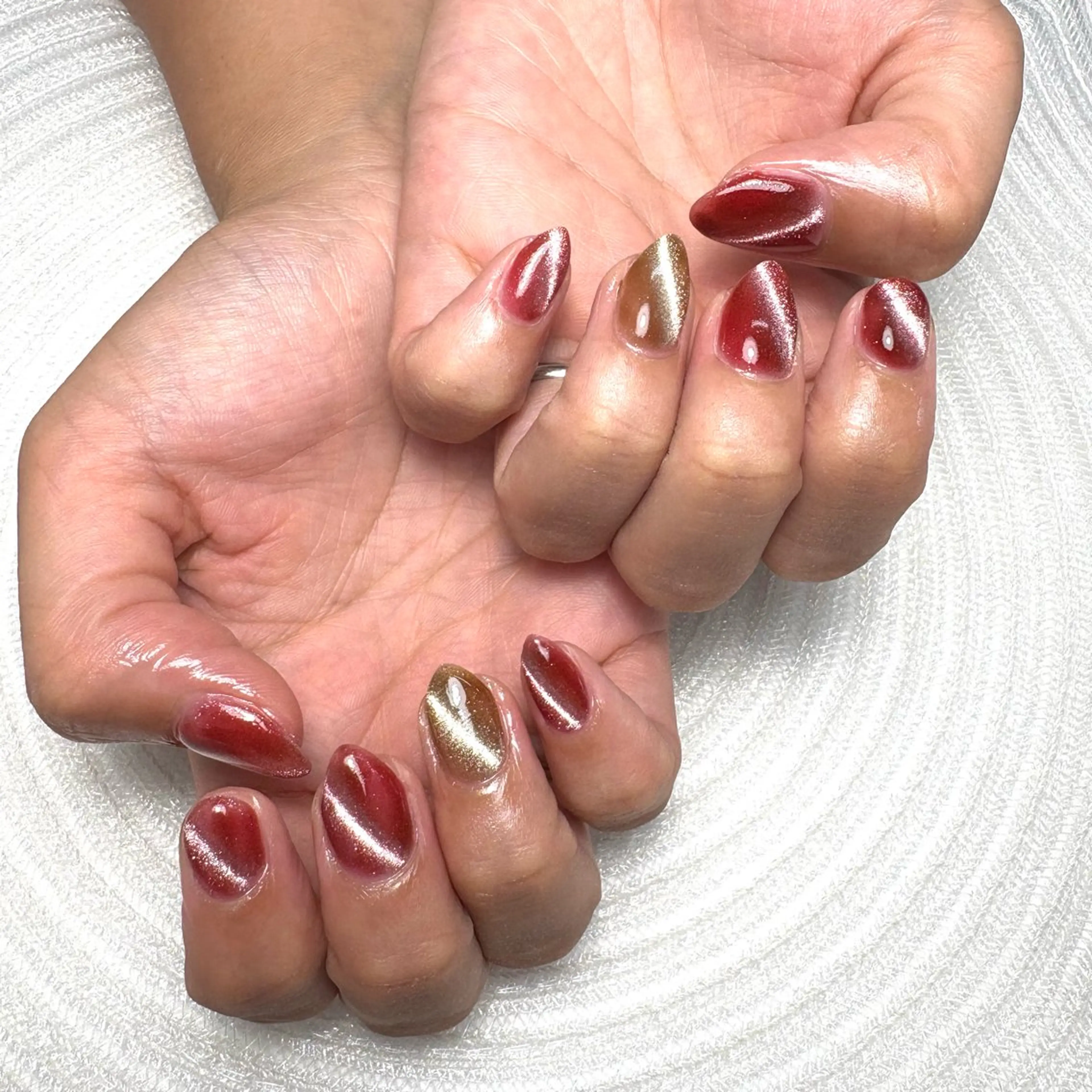 《ハンド》マグネットネイル💅(ベースクリア)8色から選んで頂けます💅 (オフあり・なし)の写真