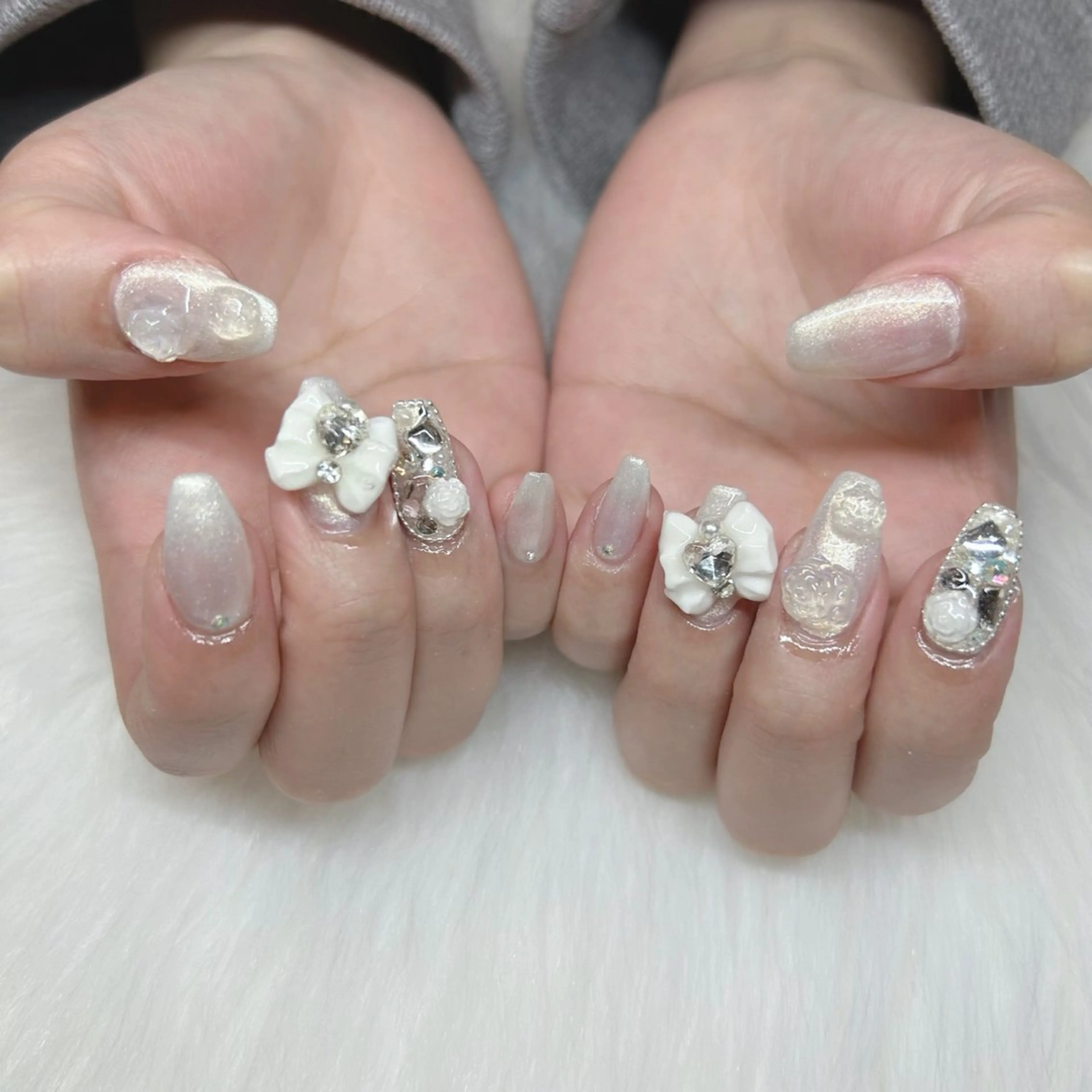 セミロング ハンドネイル HANA うるののネイルデザイン