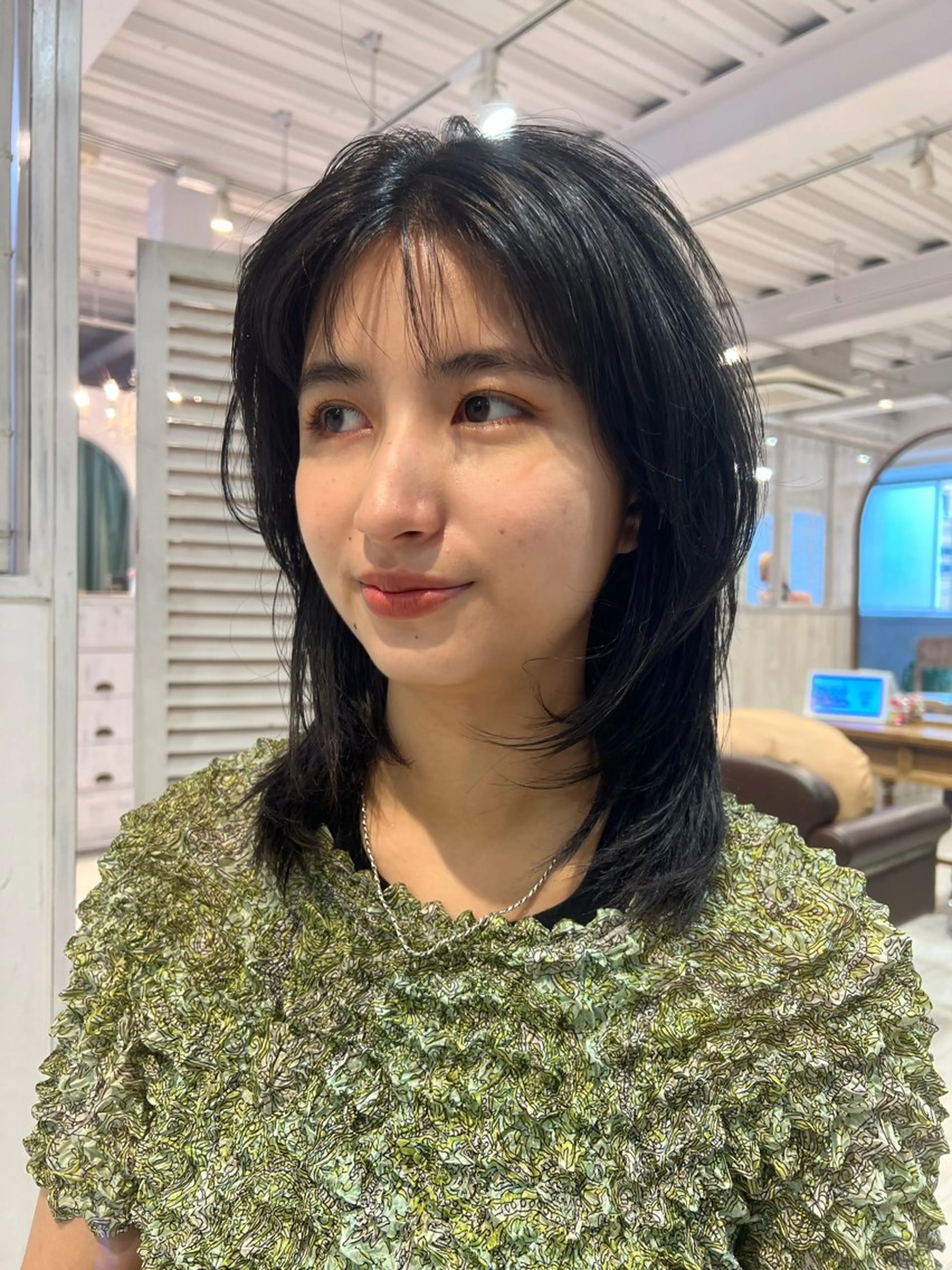 ミディアム ミディアムレイヤー レイヤーカット 韓国ヘア 🎀華澄のヘアスタイル