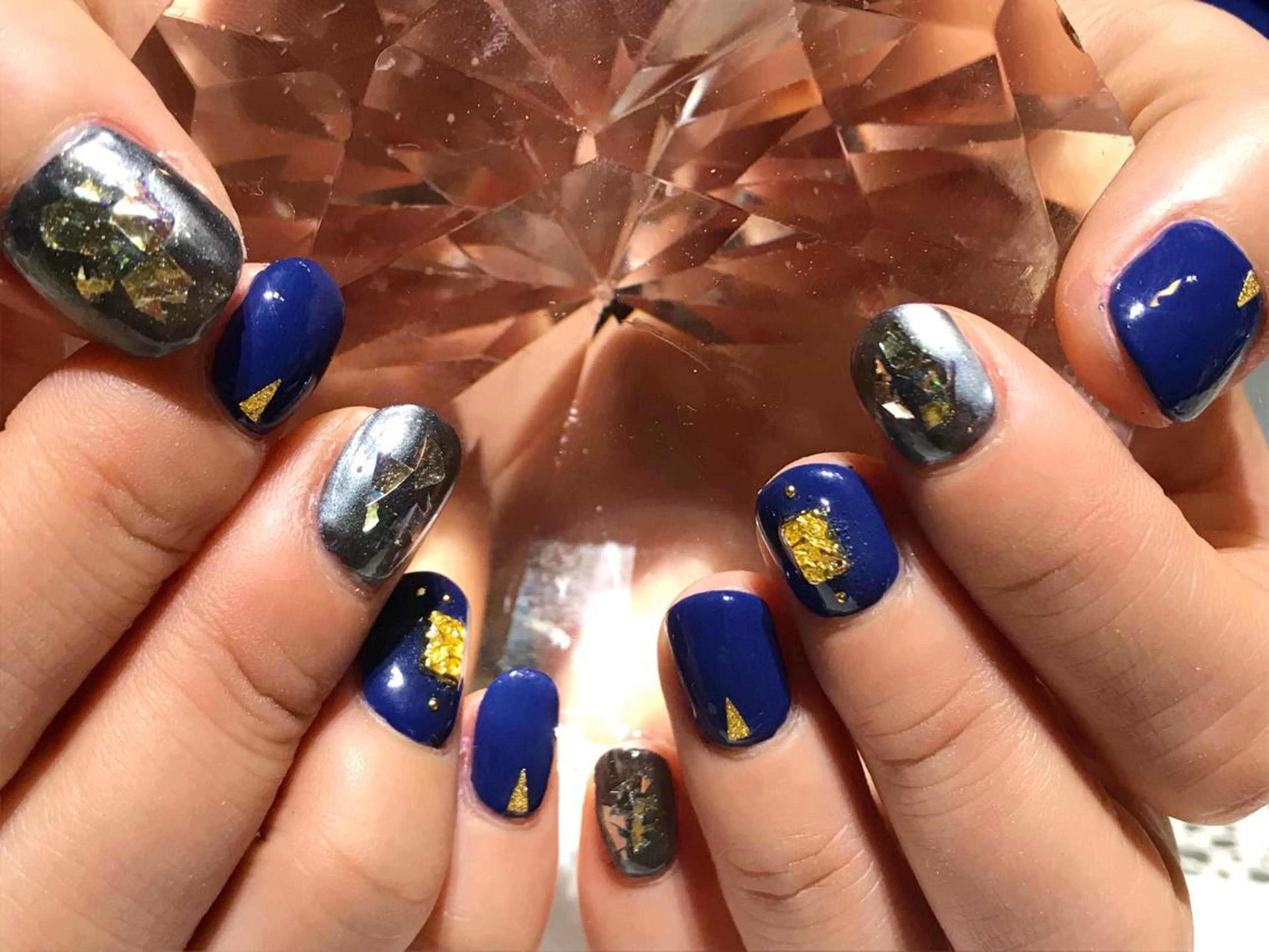 ネイル ジェルネイル YUN 💅のネイルデザイン