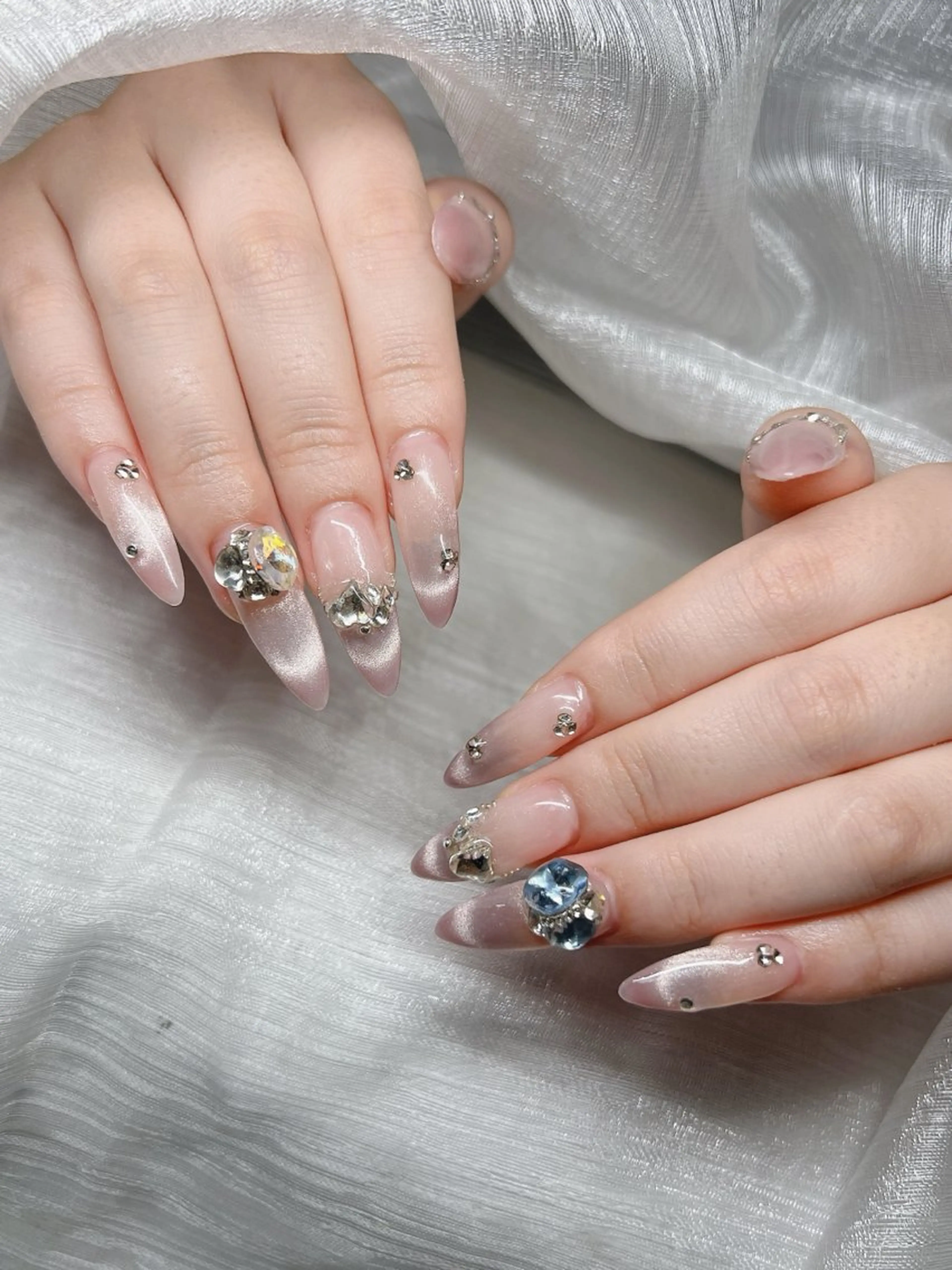 ネイル ハンドネイル Lee Nailsのネイルデザイン