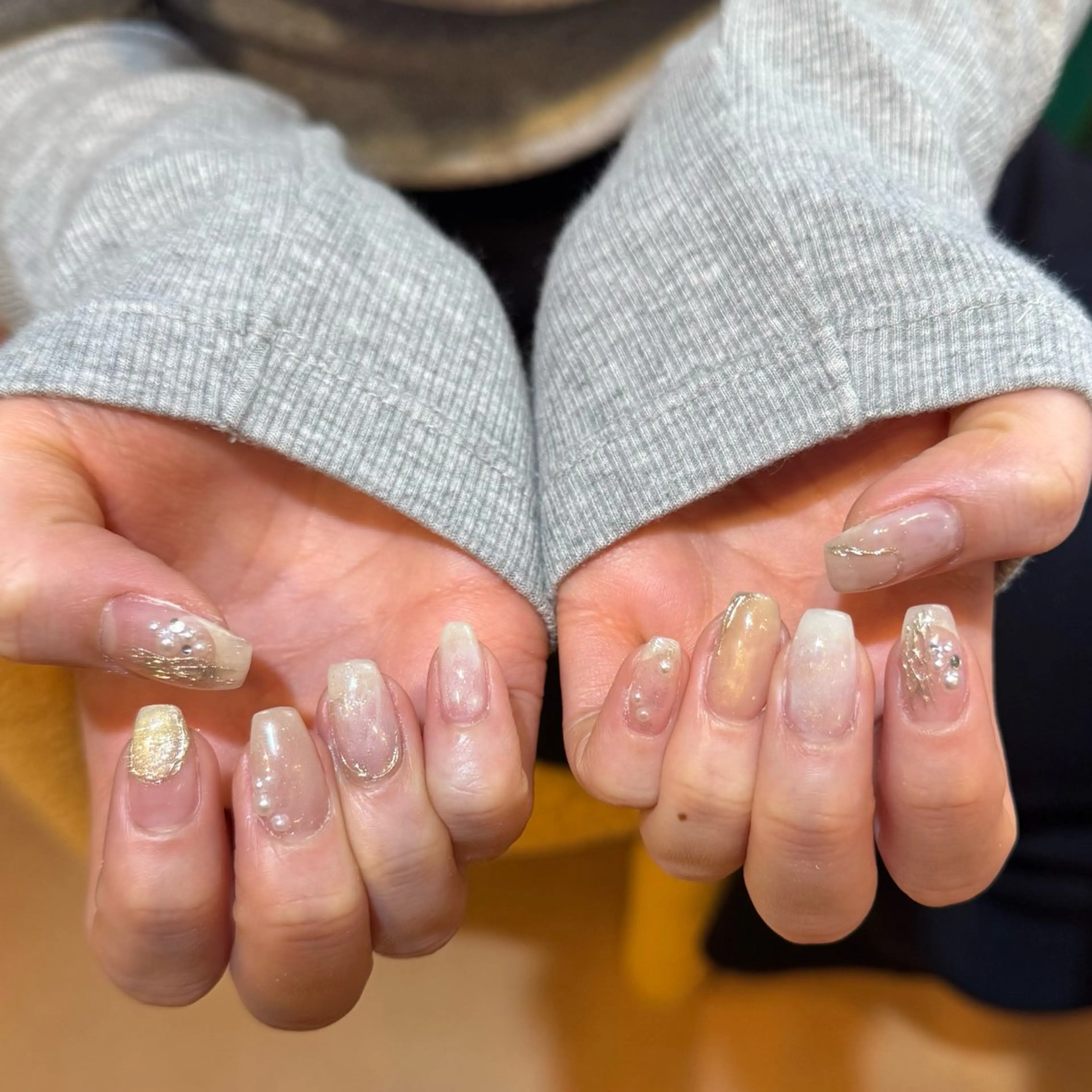 セミロング 小川 柚香のネイルデザイン