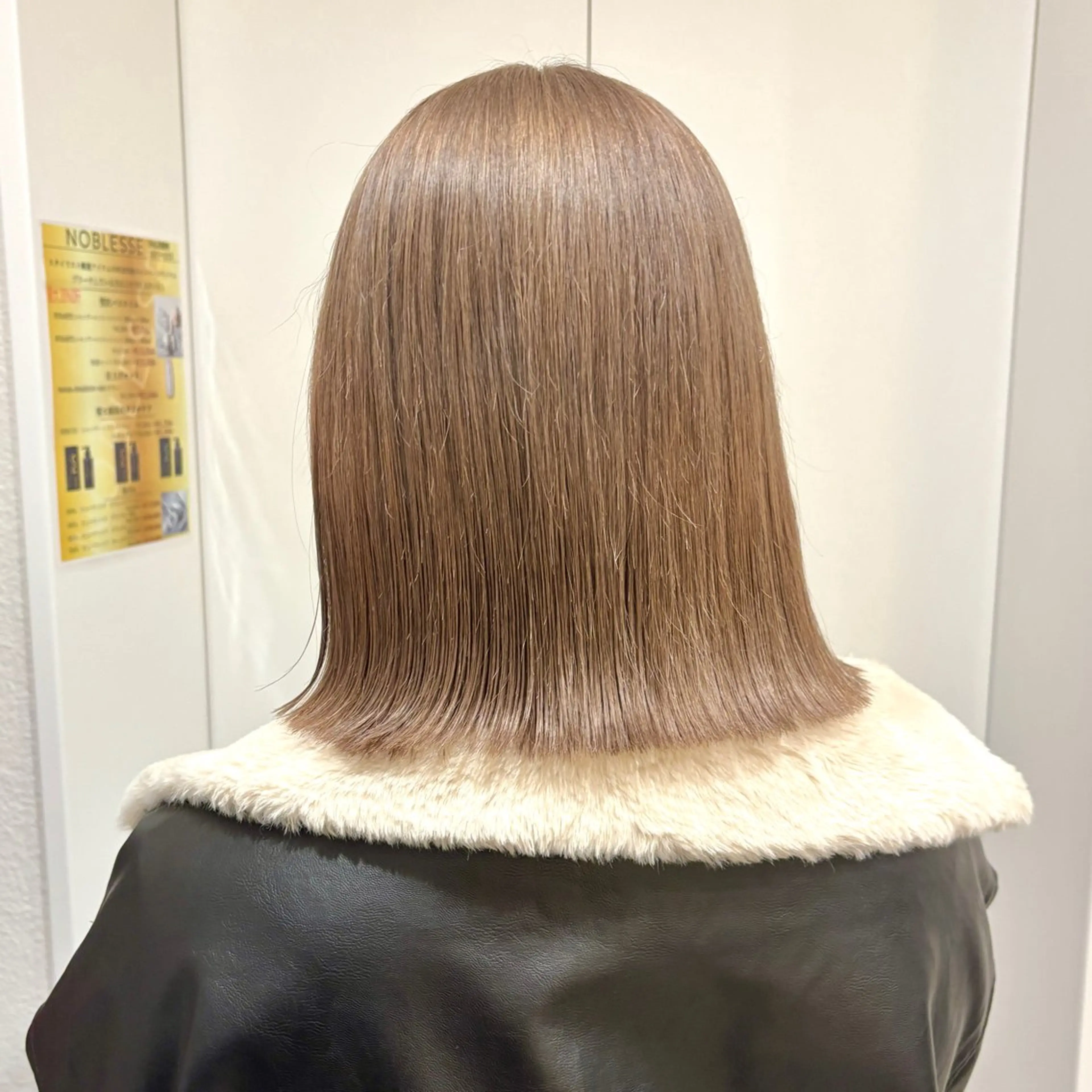 ミディアム カラー ベージュカラー ヘーゼル カット ヘアカラー トリートメント ハイトーン/ウルフ/ レイヤー/Asukaのヘアスタイル