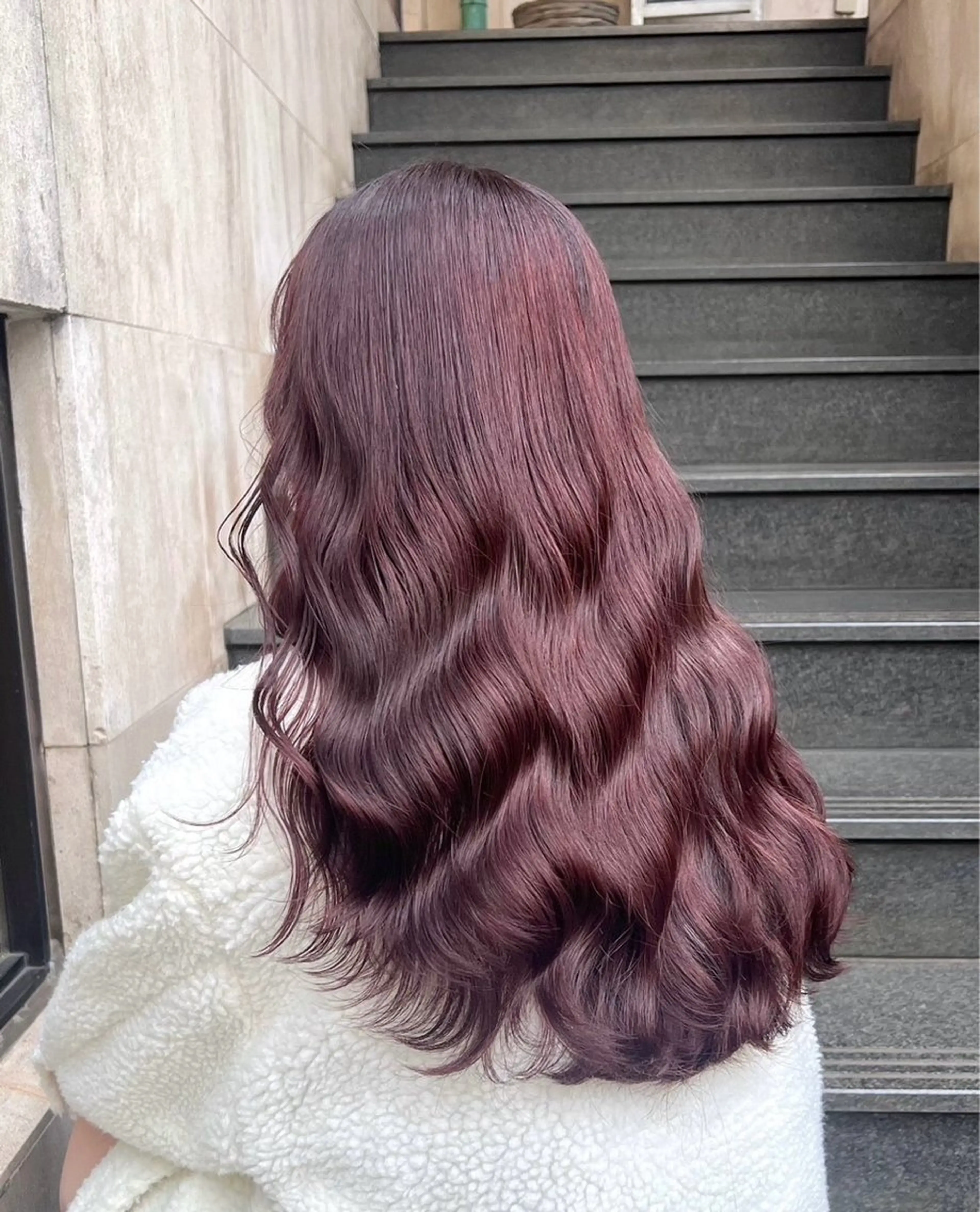 ロング カラー 切りっぱなしボブ ブリーチ ダブルカラー ハイライトカラー ブリーチなしカラー ヘアカラー トリートメント ヘッドスパ ヘアセット Wカラー/髪質改善/ 艶カラー🩶Sanaのヘアスタイル