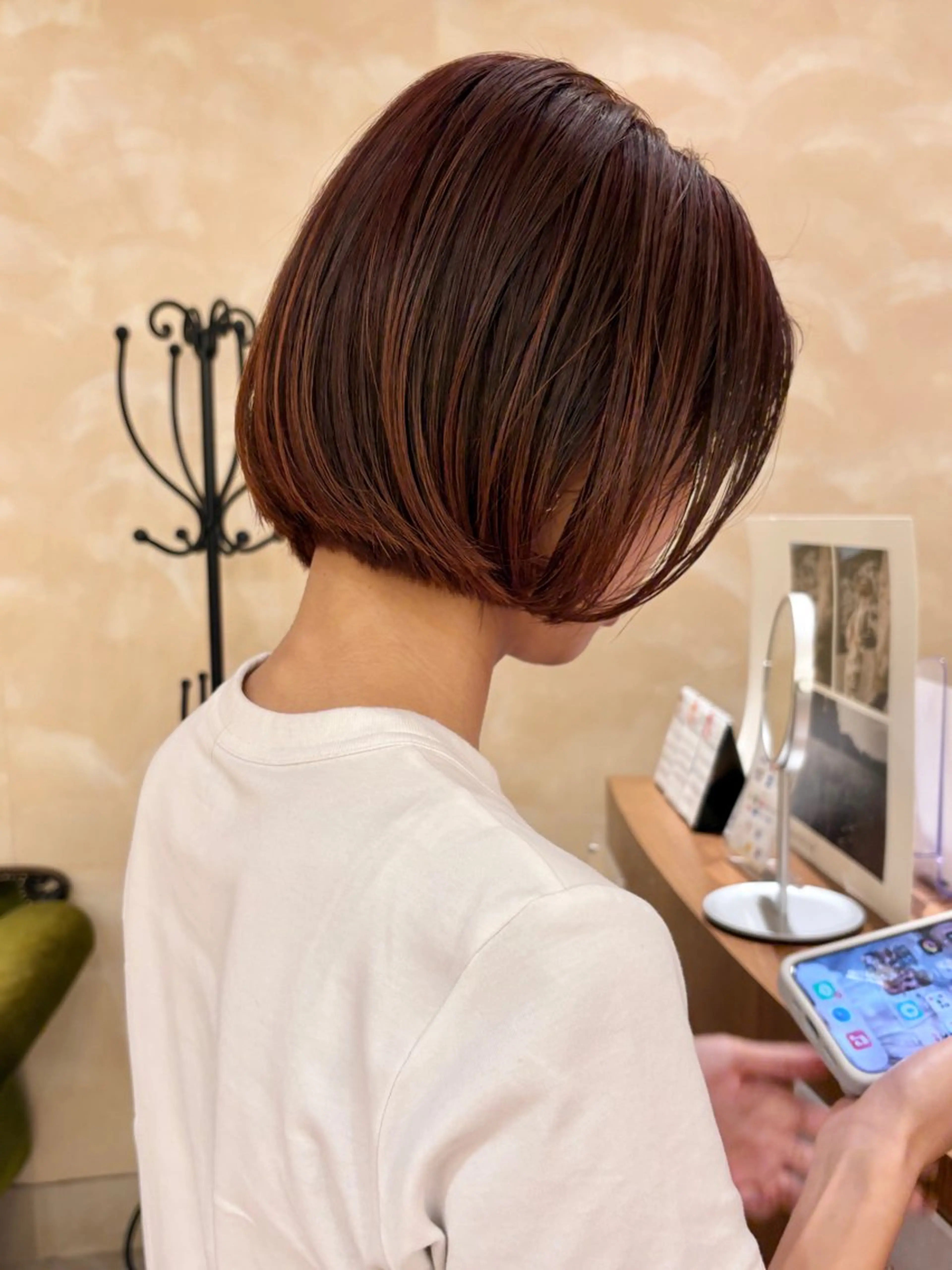 ショート 切りっぱなしボブ オレンジブラウン ボブ ボブ ホノカのヘアスタイル