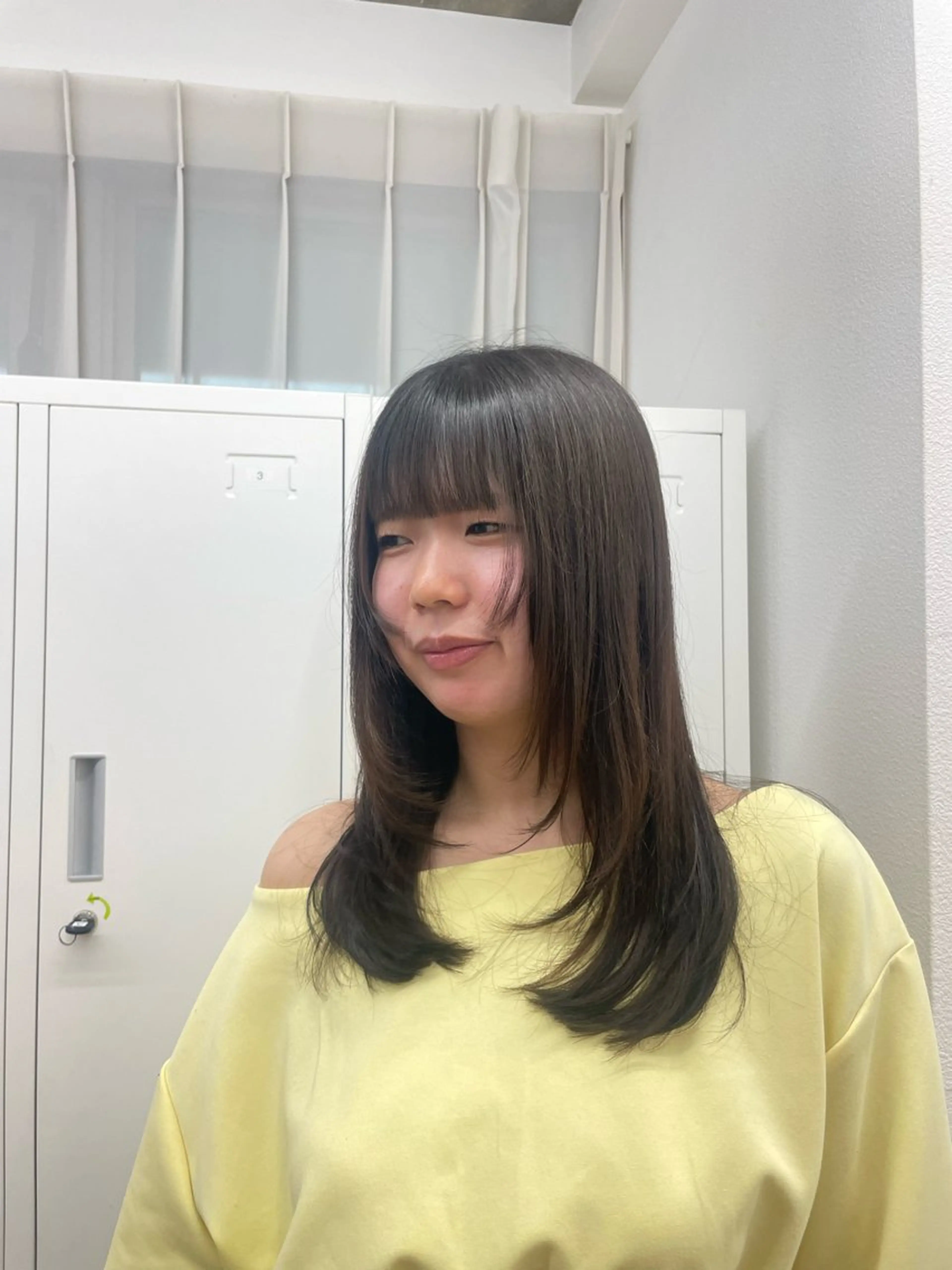 セミロング レイヤーカット cirrus所属・cirrus 🌻 misakiのヘアスタイル