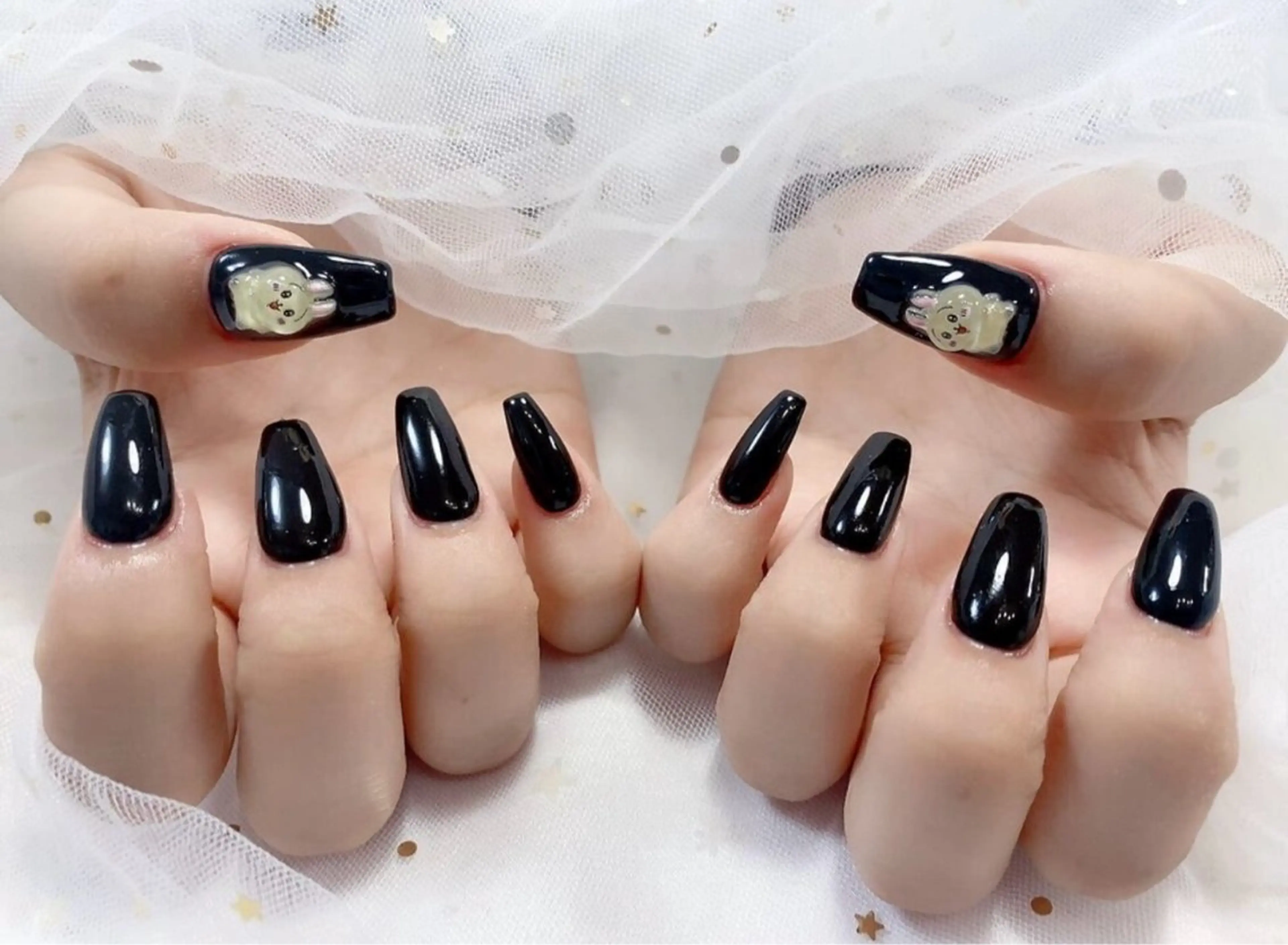 ネイル ボルドー チークネイル フレンチネイル グラデーション ハート ハンドネイル Mimo beau ty   salonのネイルデザイン