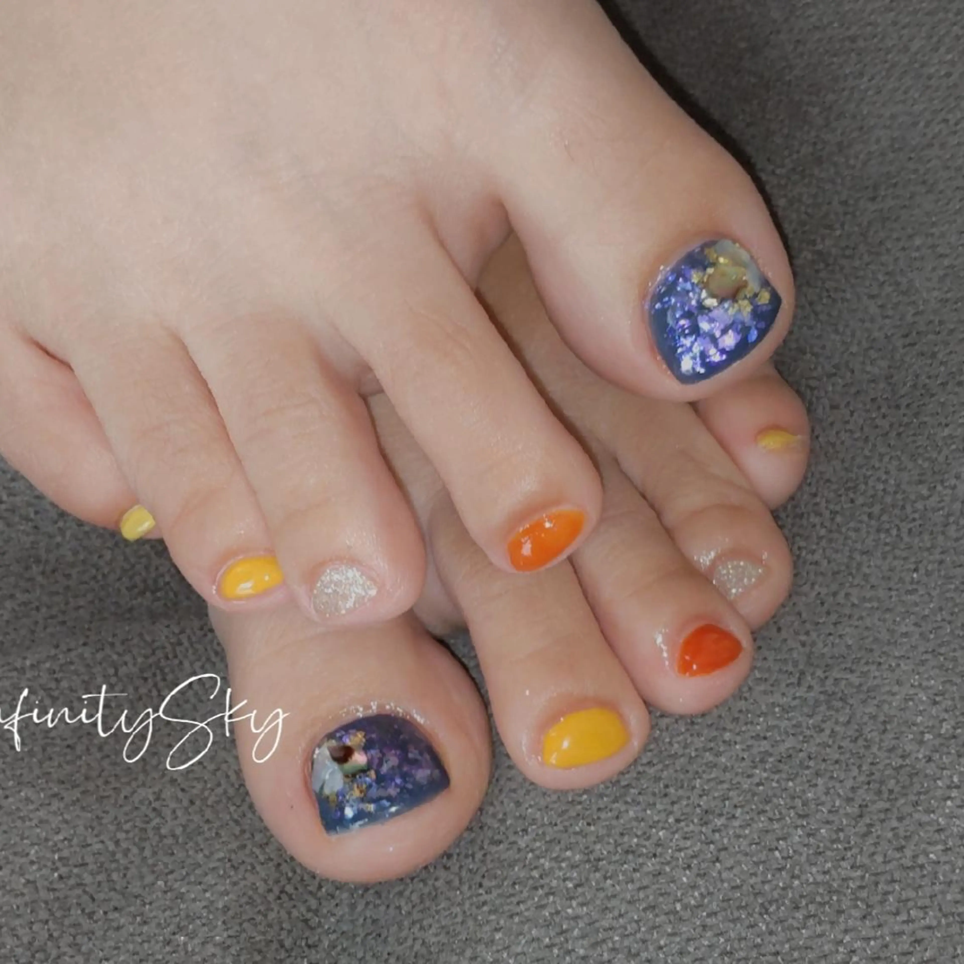 ネイル アートネイル フットネイル infinity skyのネイルデザイン