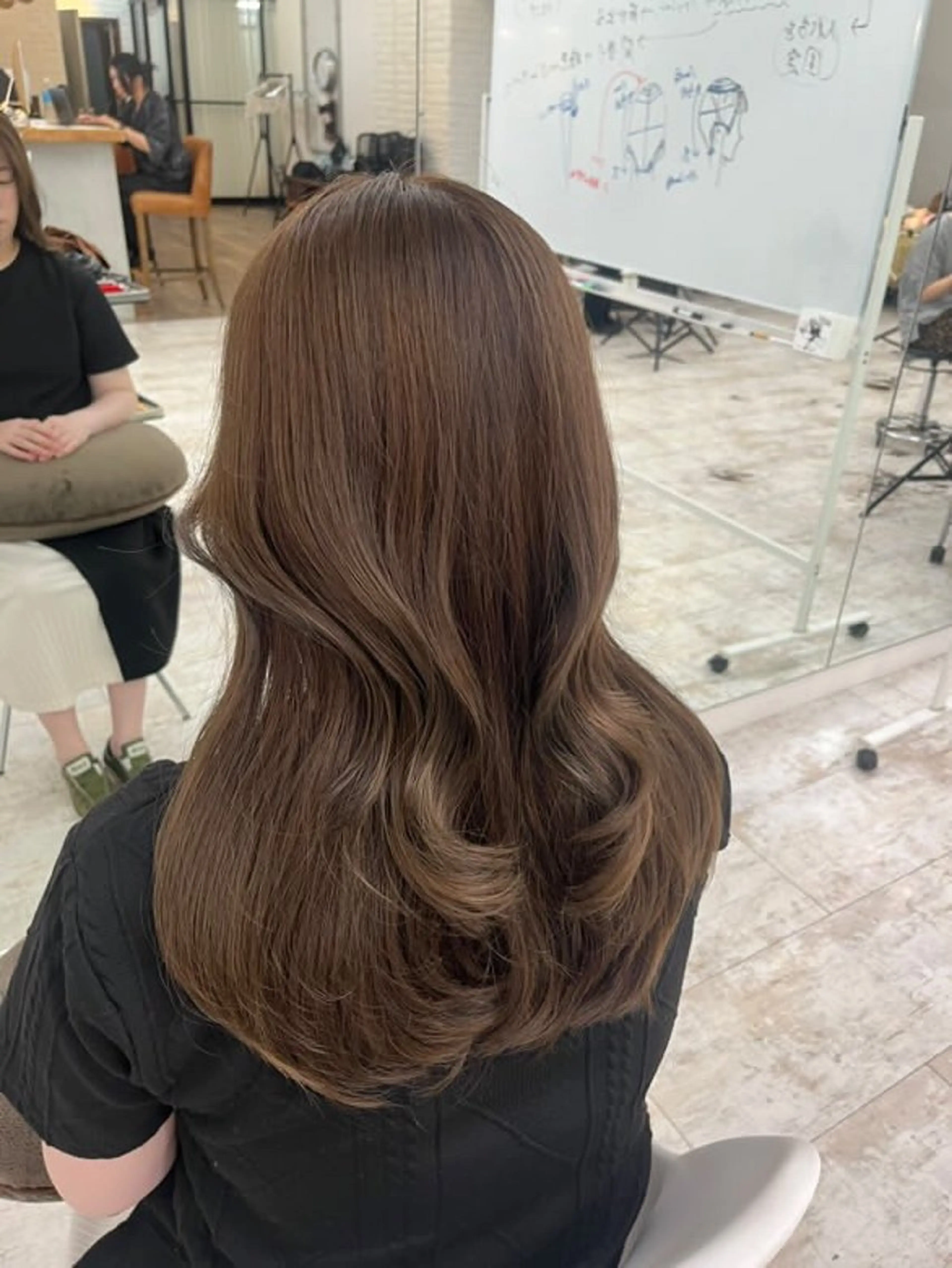 ロング issa academyのヘアスタイル