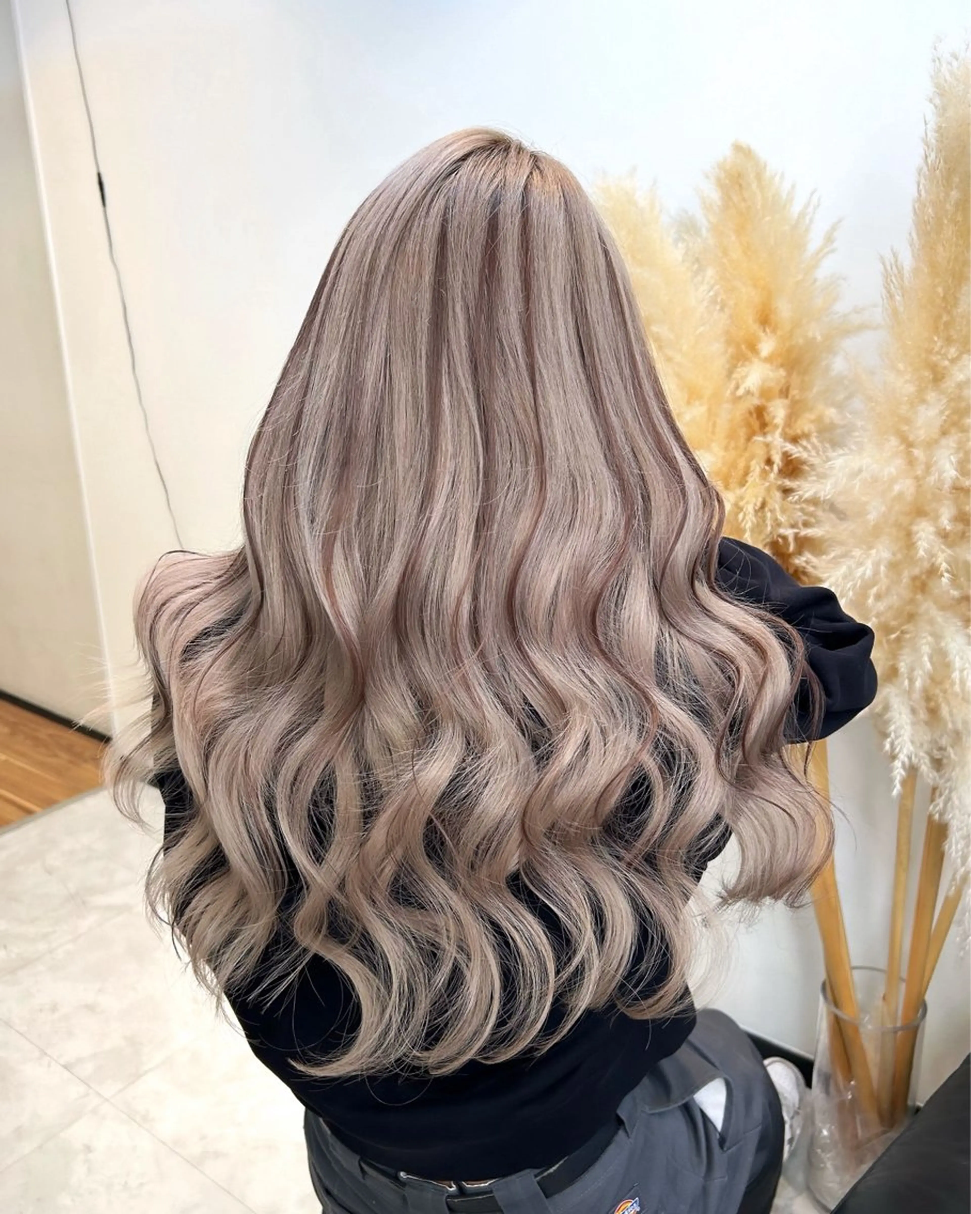 ロング カラー ブリーチ ケアブリーチ エクステ ANKH CROSS 🦋mako🦋のヘアスタイル