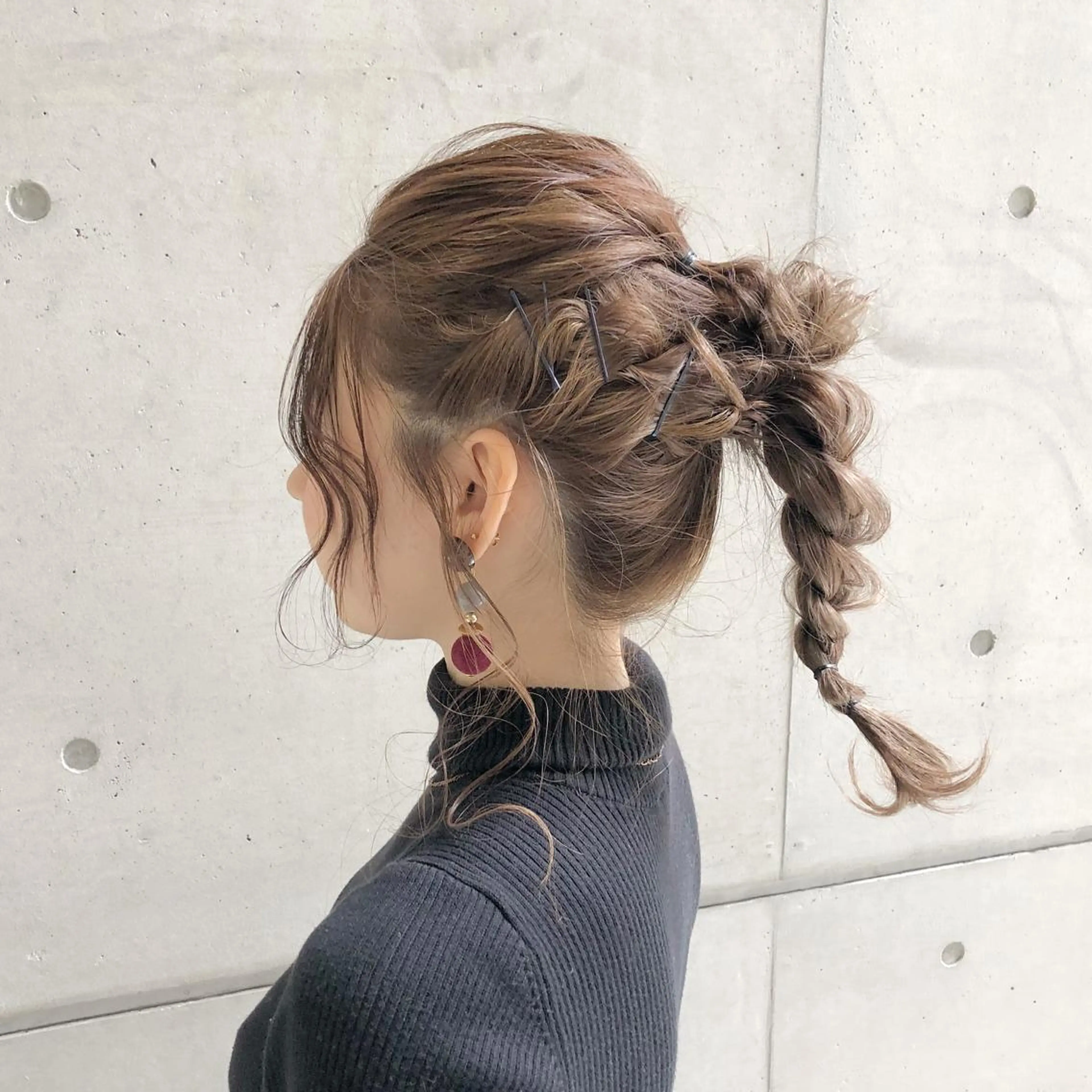 セミロング カラー ヘアアレンジ ツキノキ ミナのヘアスタイル