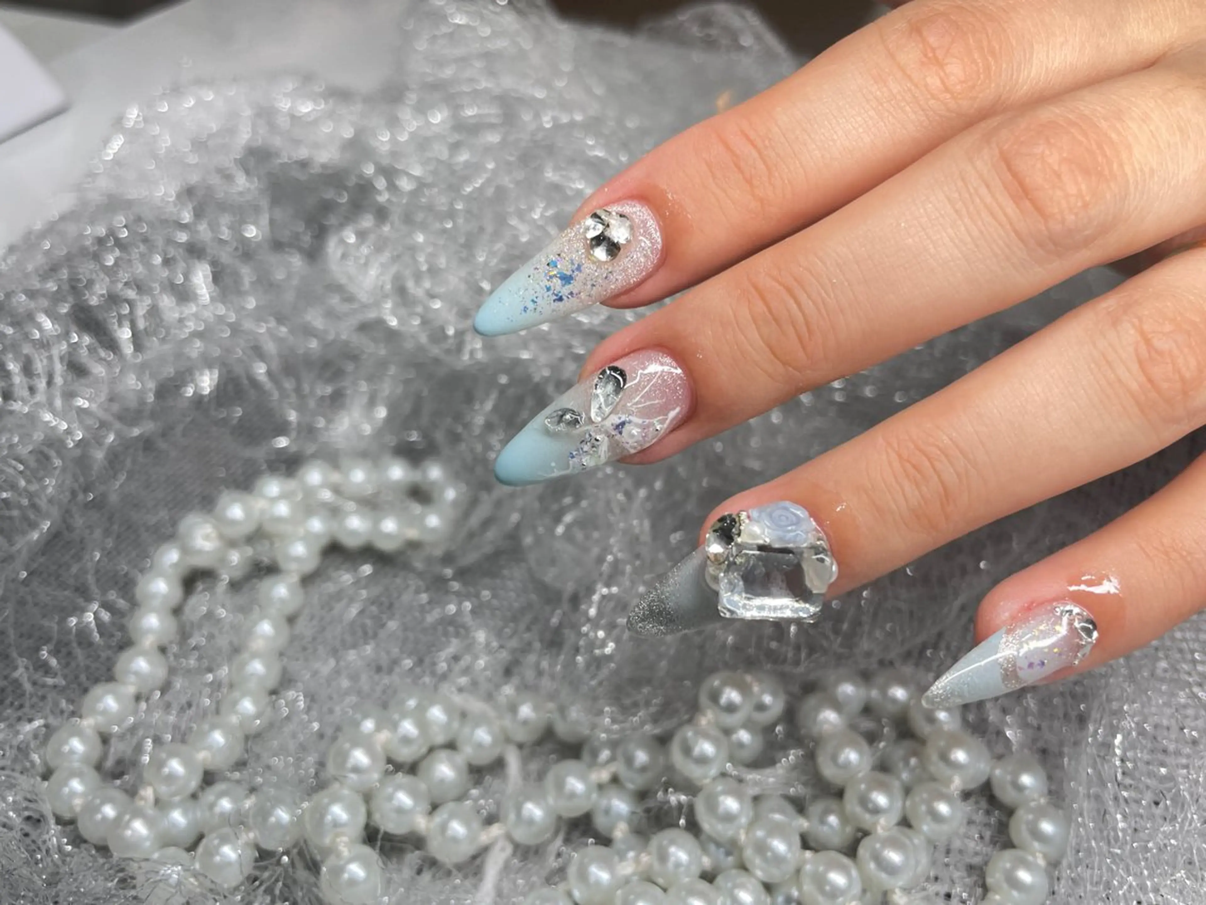 ネイル 長さ出し フットネイル フレンチネイル ジェルネイル ガラスフレンチ ハンドネイル ハンドケア Best Nail池袋東口店のネイルデザイン
