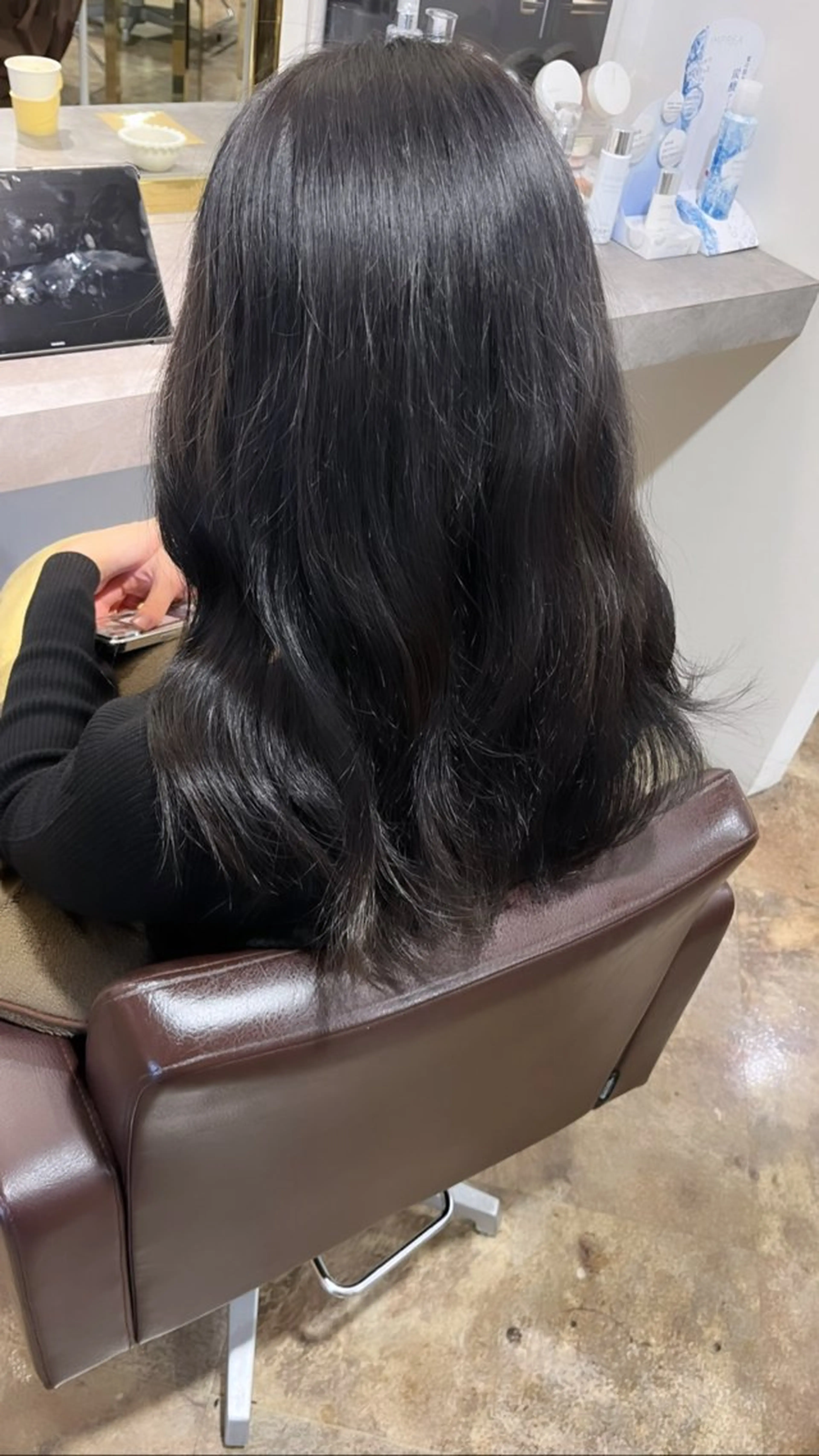 セミロング カラー 黒髪 ブルーカラー ブルーブラック ヘアカラー トリートメント kanato🇰🇷 【札幌韓国ヘア】のヘアスタイル