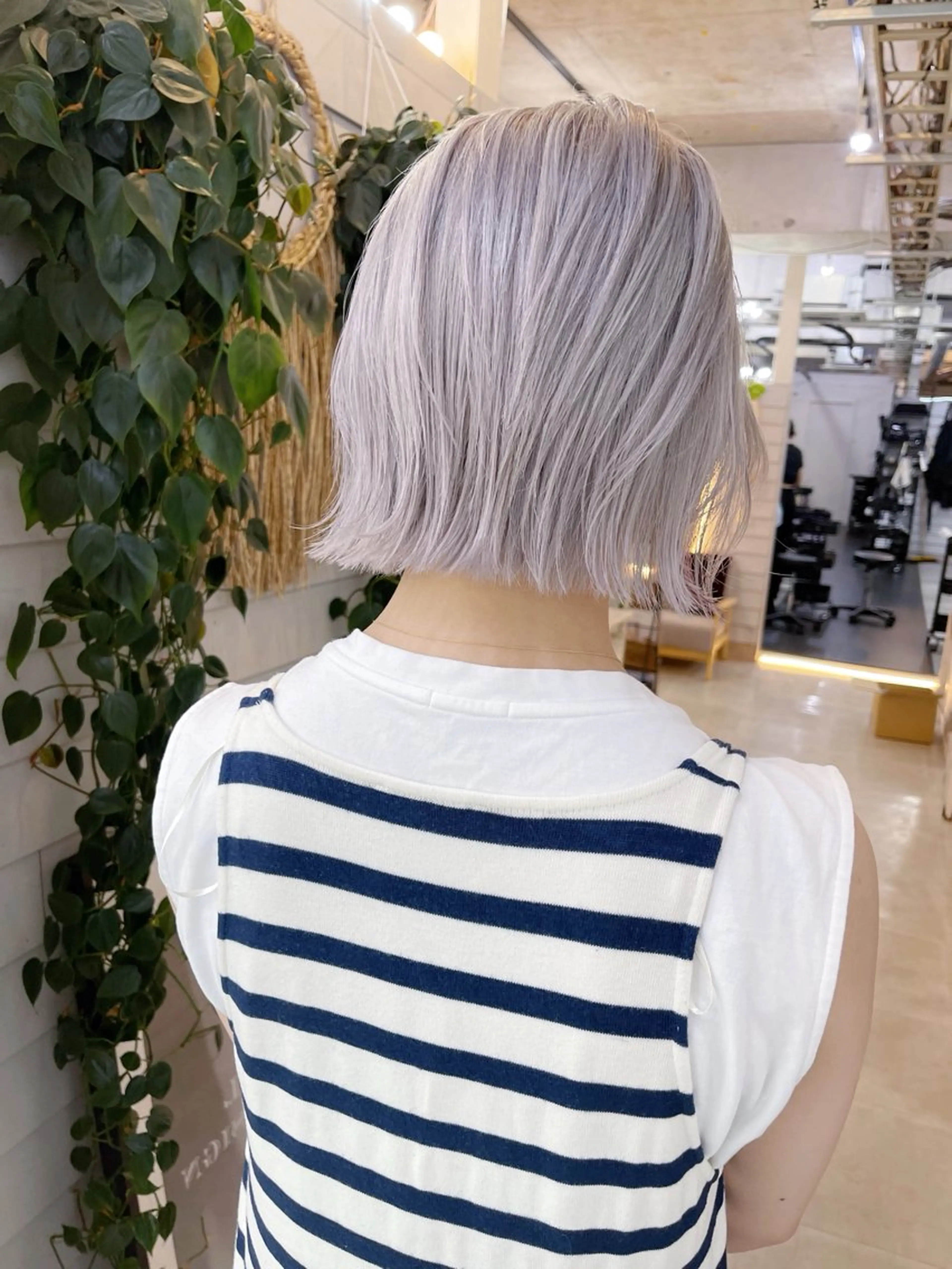 ミディアム カラー ボブ ヘアカラー トリートメント AiM 大名のヘアスタイル