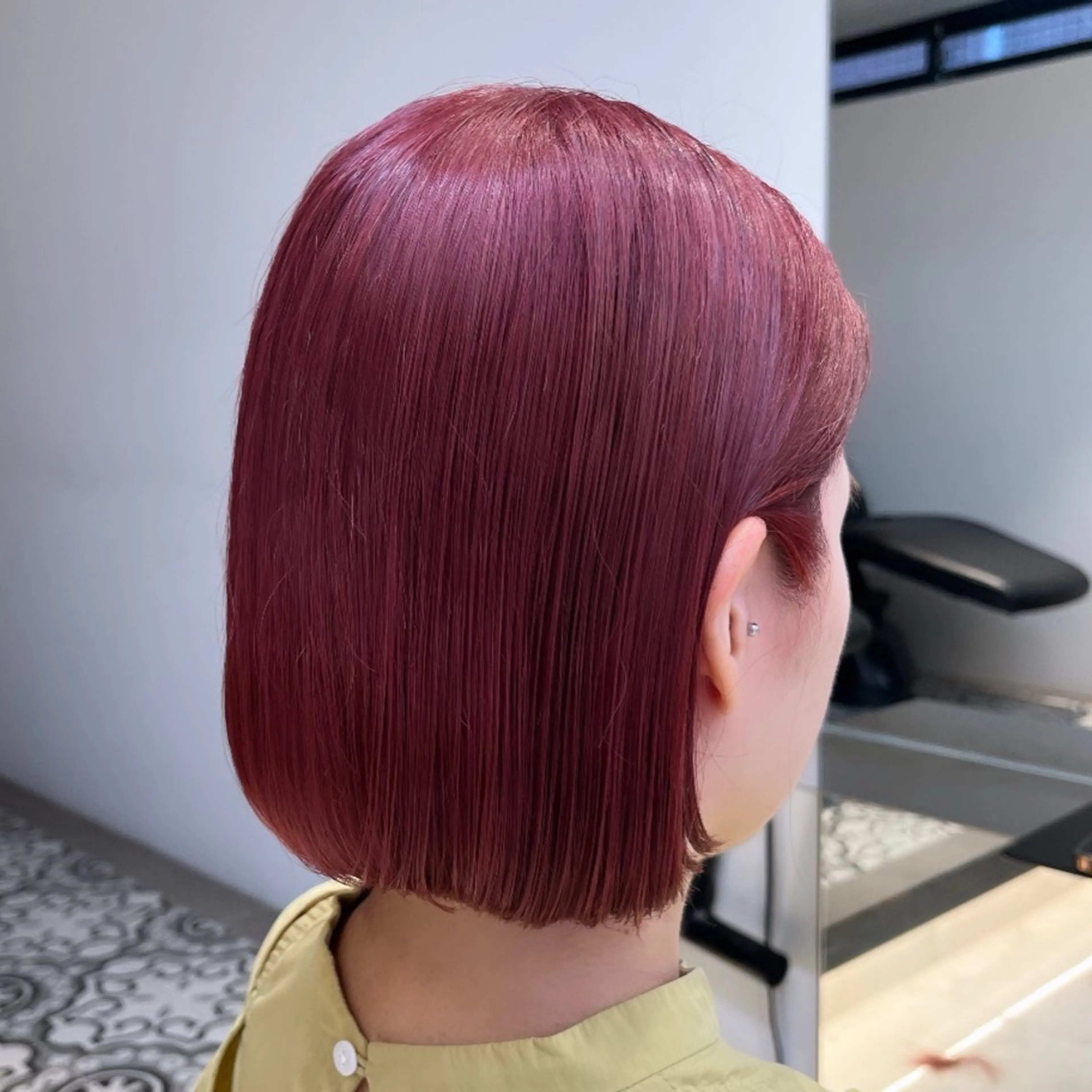 ショート カラー ハイトーンカラー オレンジ ピンクカラー ボブ ヘアカラー トリートメント ヘッドスパ ヘアセット カジュアルを女っぽく 𝗮𝘆𝗮𝗰𝗼のヘアスタイル