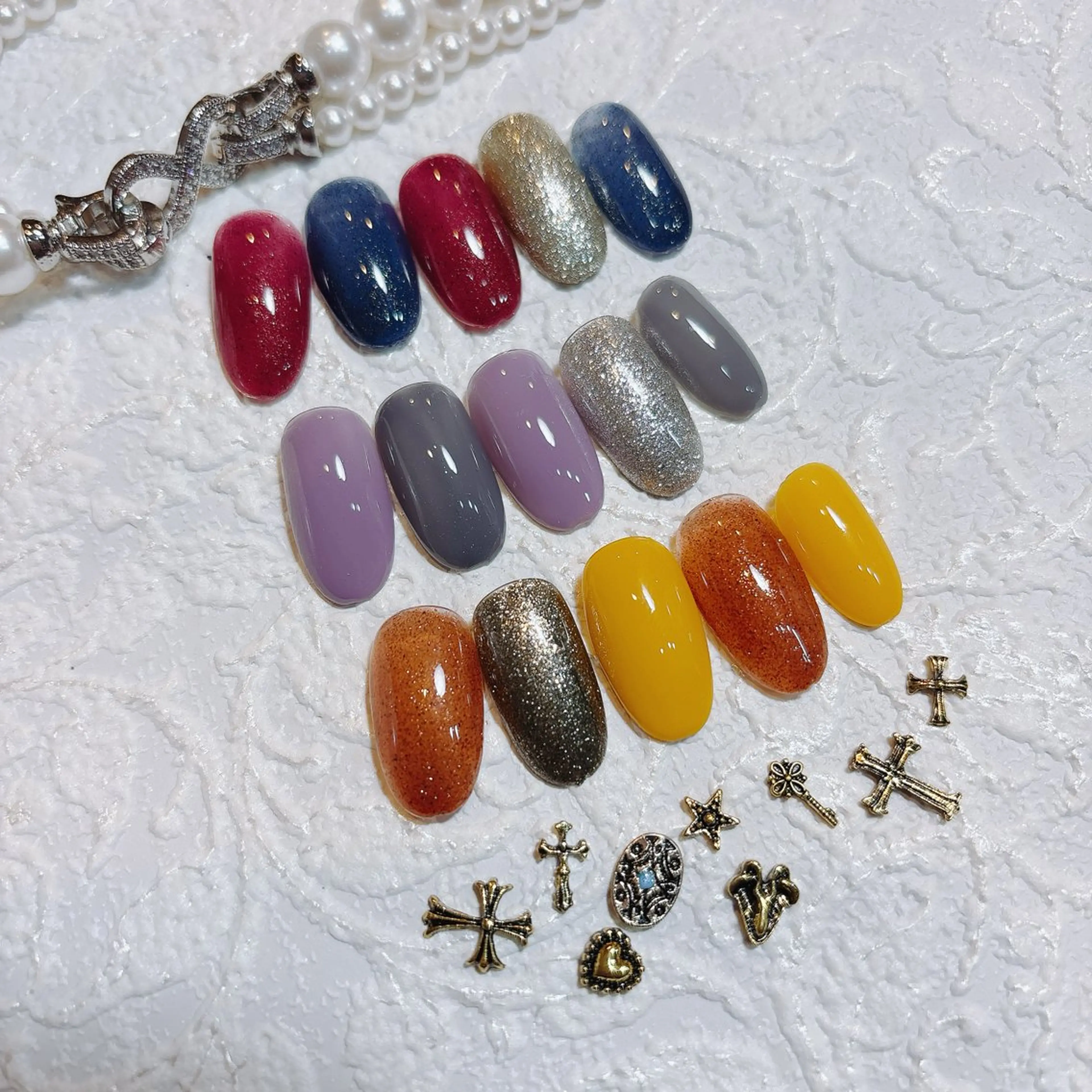 【ハロウィンカラーネイル】今しかできないこの配色🎃✨フィルインオフ＆ウォーターケア付きで浮き無し♪育爪ネイルの写真
