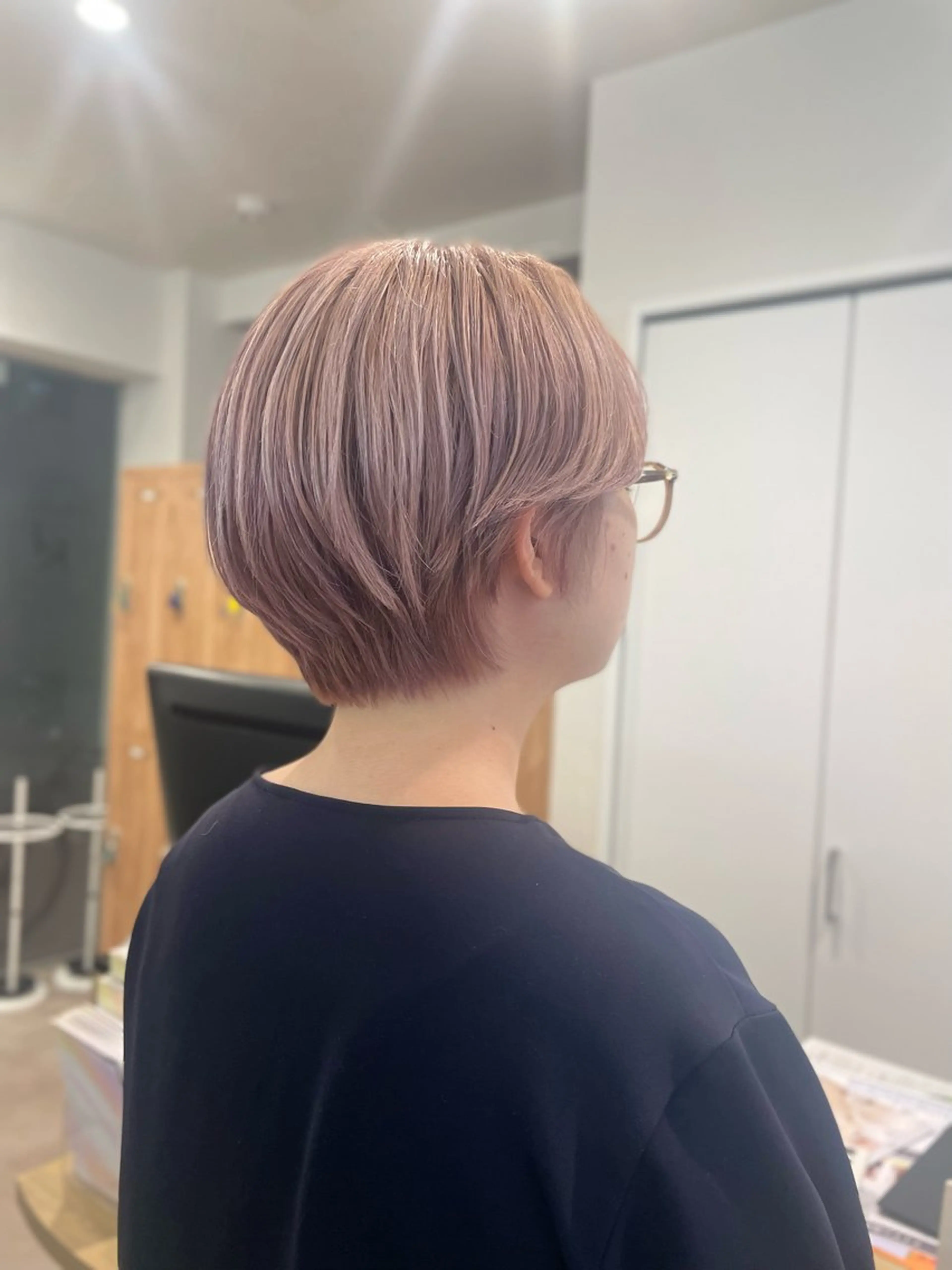 ショート カラー ラベンダーカラー ラベンダーピンク ピンクカラー 山下 柚奈のヘアスタイル