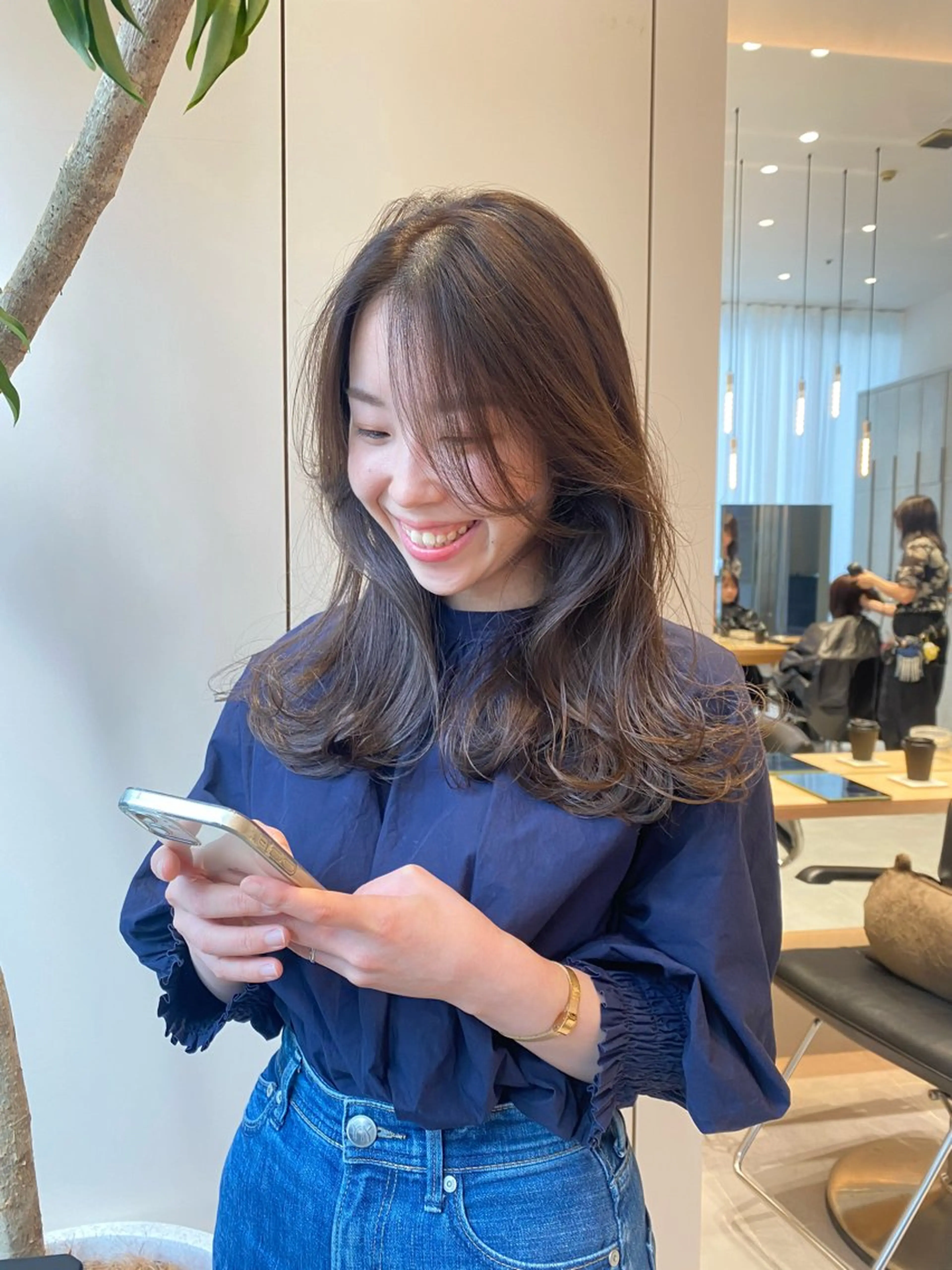 ロング カット ヘアカラー トリートメント ヘアセット 韓国レイヤーカット 🇰🇷mireiのヘアスタイル