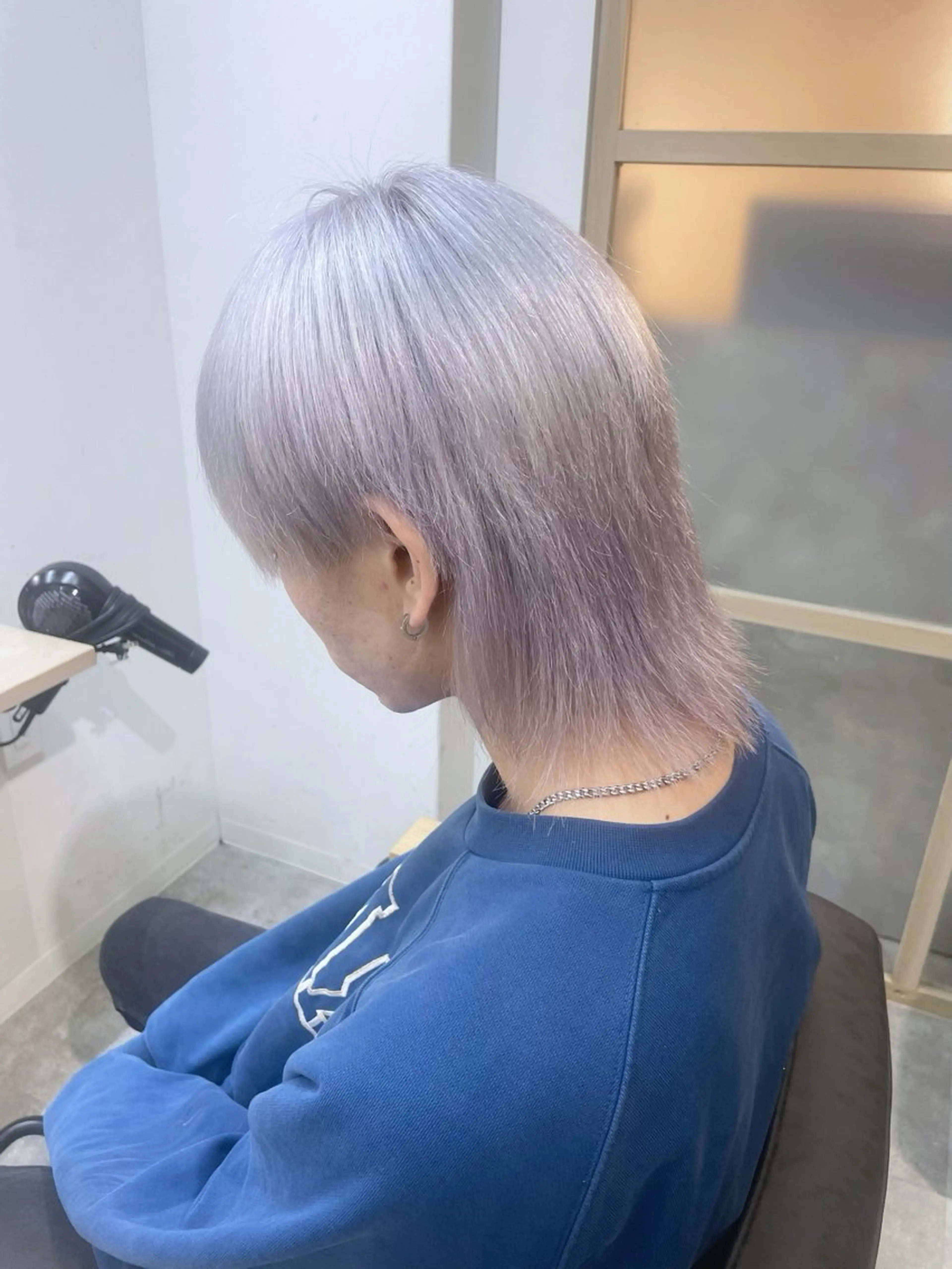 ミディアム カラー メンズ メンズブリーチ メンズハイトーン ブリーチ ダブルカラー ハイトーンカラー カット ヘアカラー トリートメント EMANON新宿南口所属・🦄中性ウルフ ☁️Shiori🦄のヘアスタイル