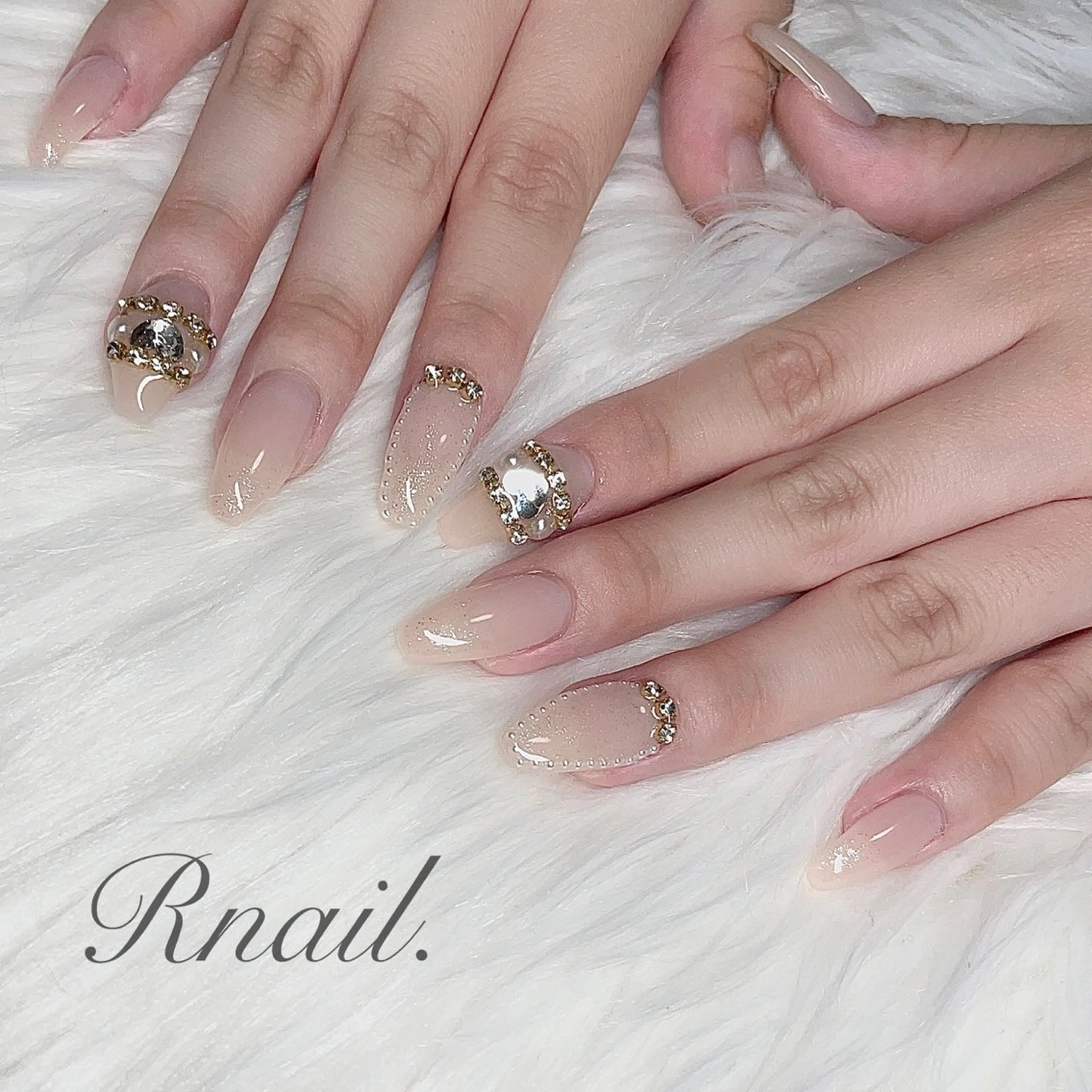 ネイル R nail.のネイルデザイン