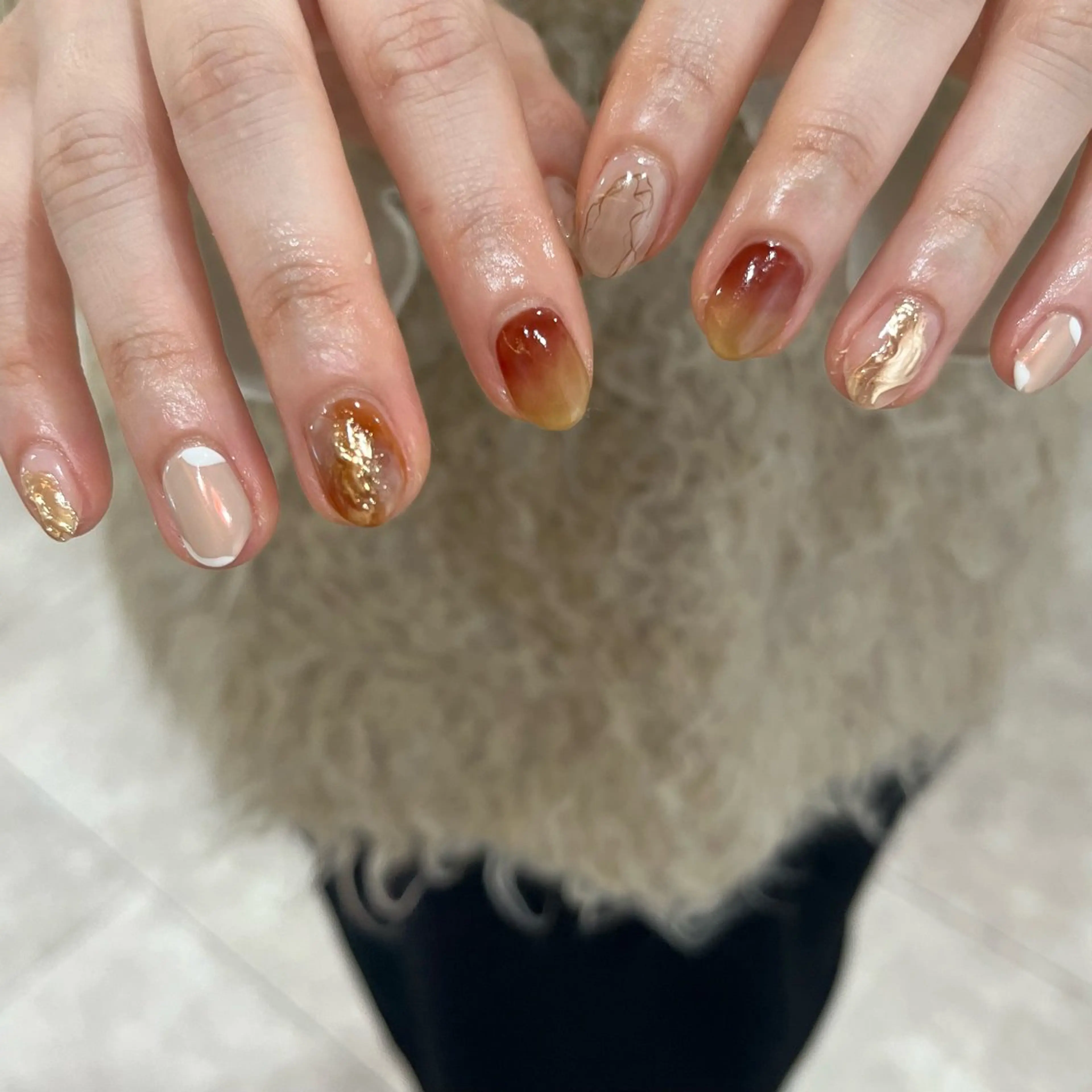 ネイル ミラーネイル ハンドネイル shio ♡ 8月分予約受付中のネイルデザイン