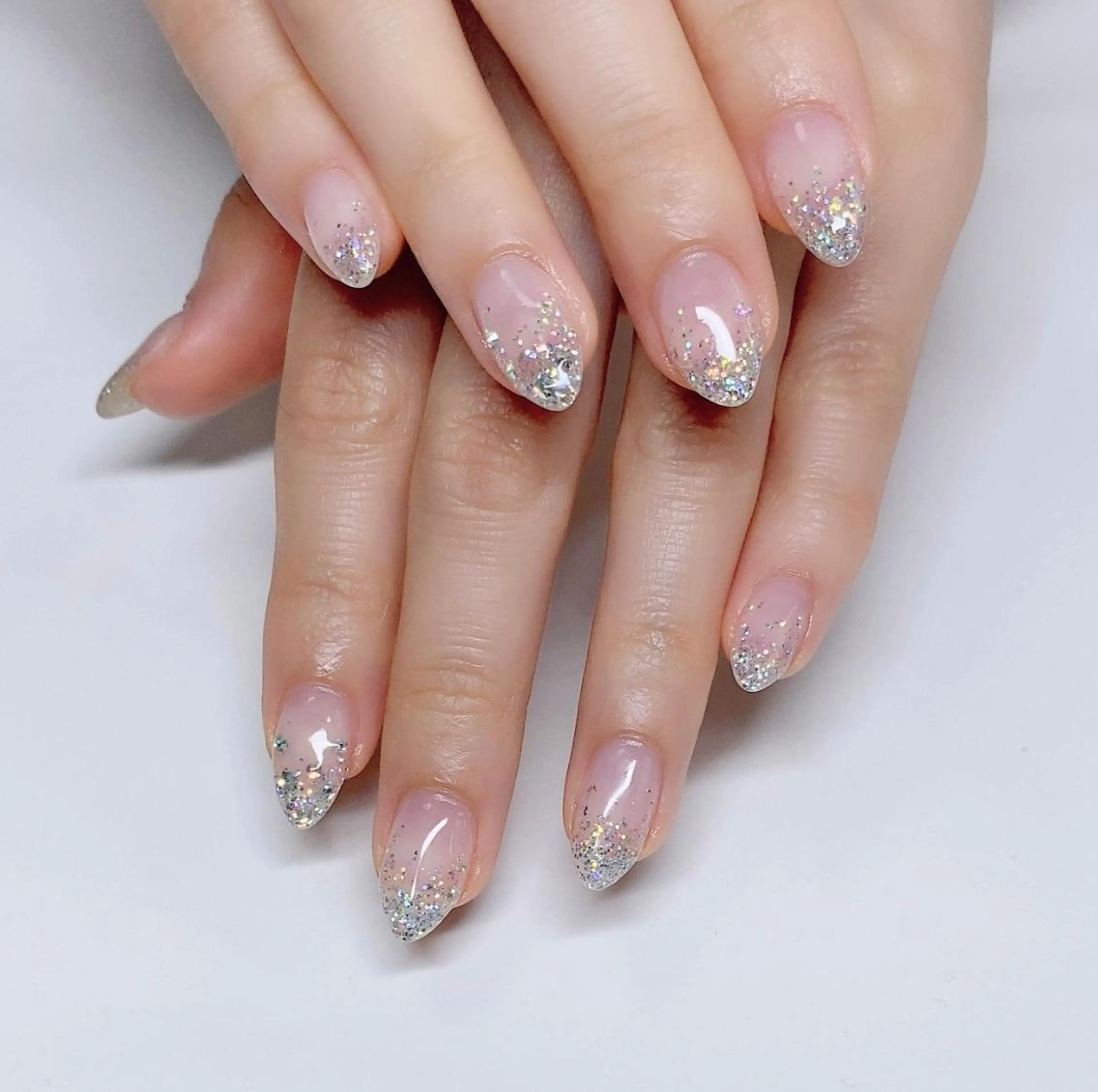 【オフなし】ハンドワンカラｰ ラメグラのみ💅の写真