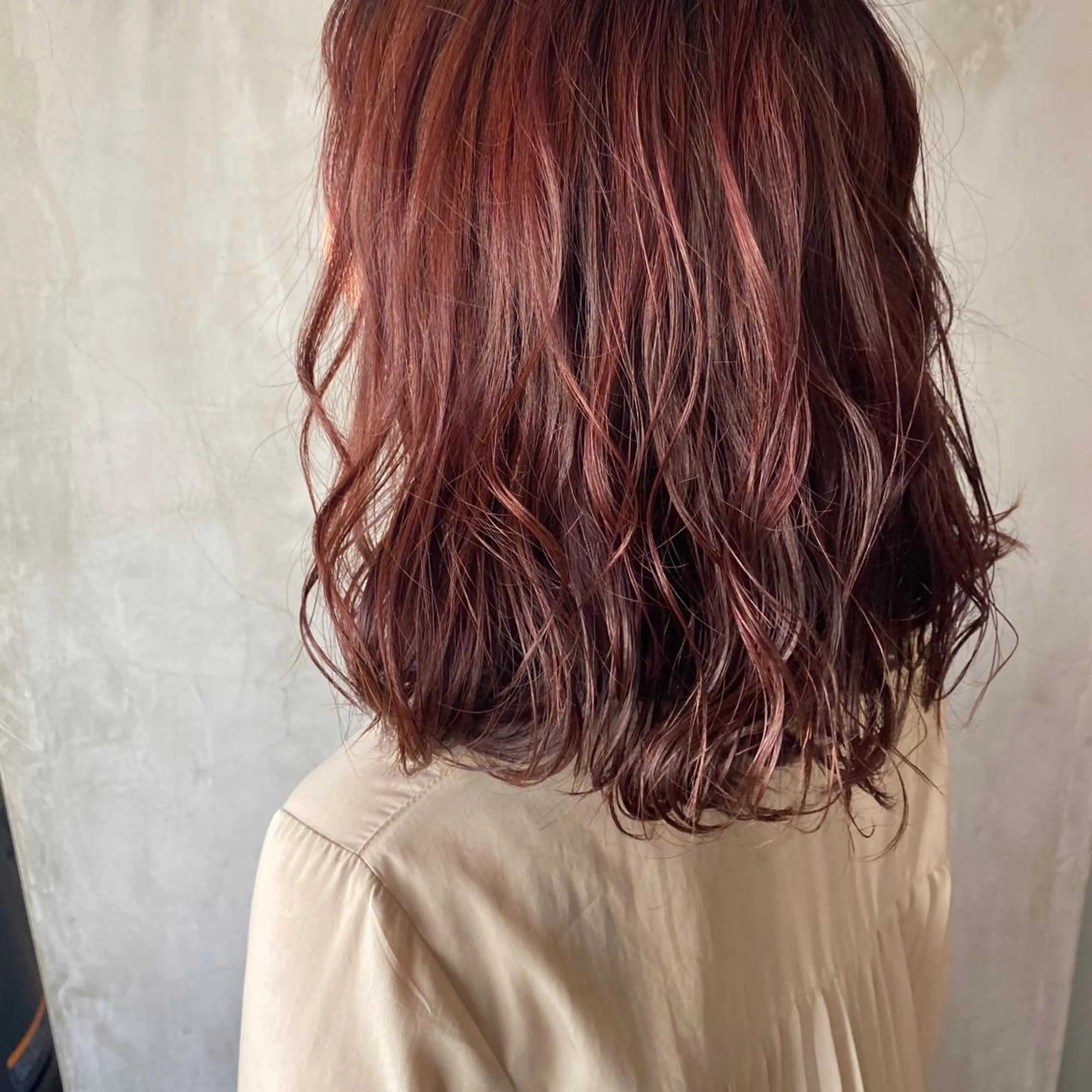 ミディアム カラー ヘアアレンジ 切りっぱなしボブ/ デザインカラー店長のヘアスタイル