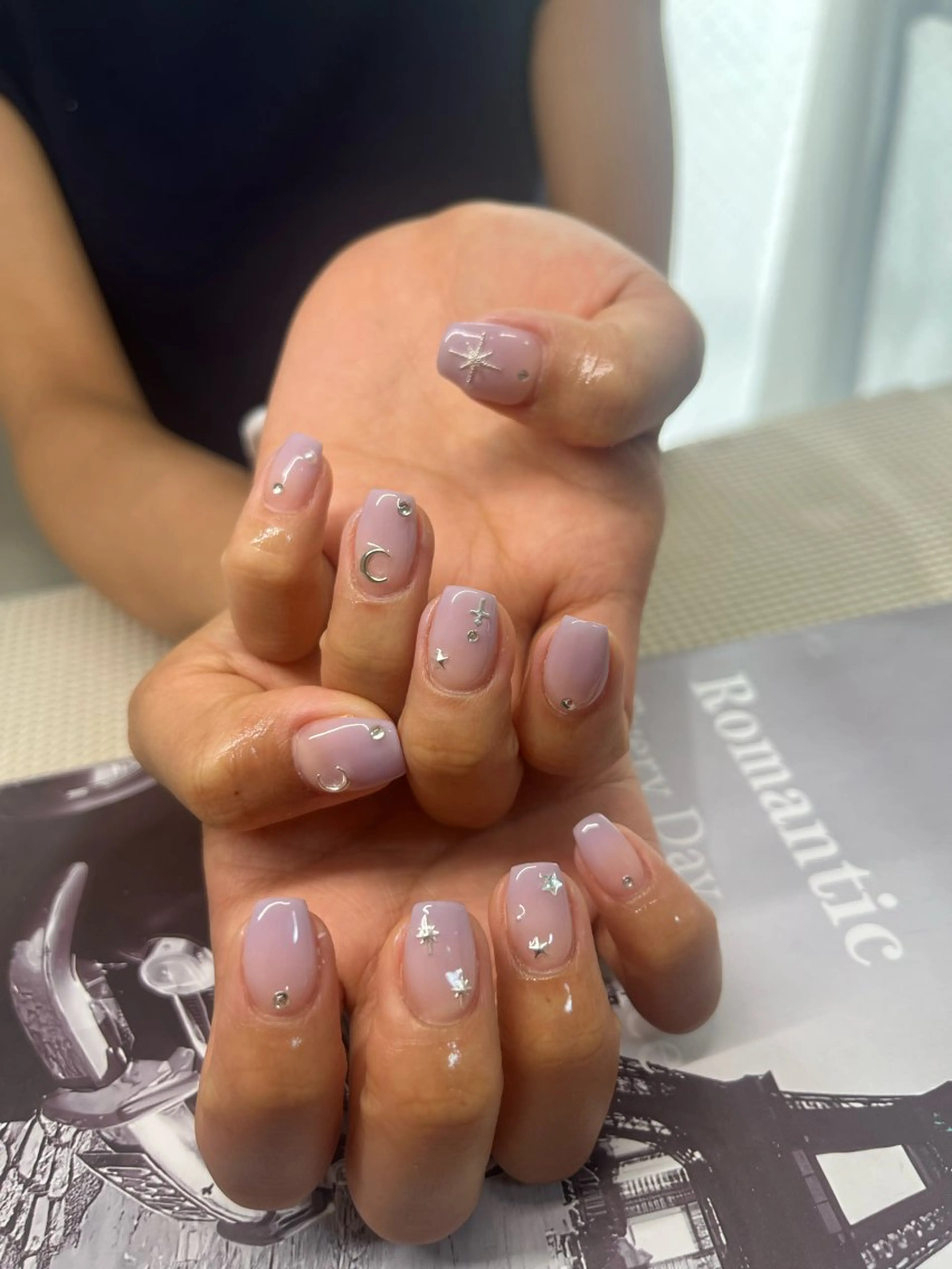 ネイル 韓国ネイル 持ち込み ニュアンスネイル ネイルチップ ハンドネイル Rose Ana.Chuoのネイルデザイン