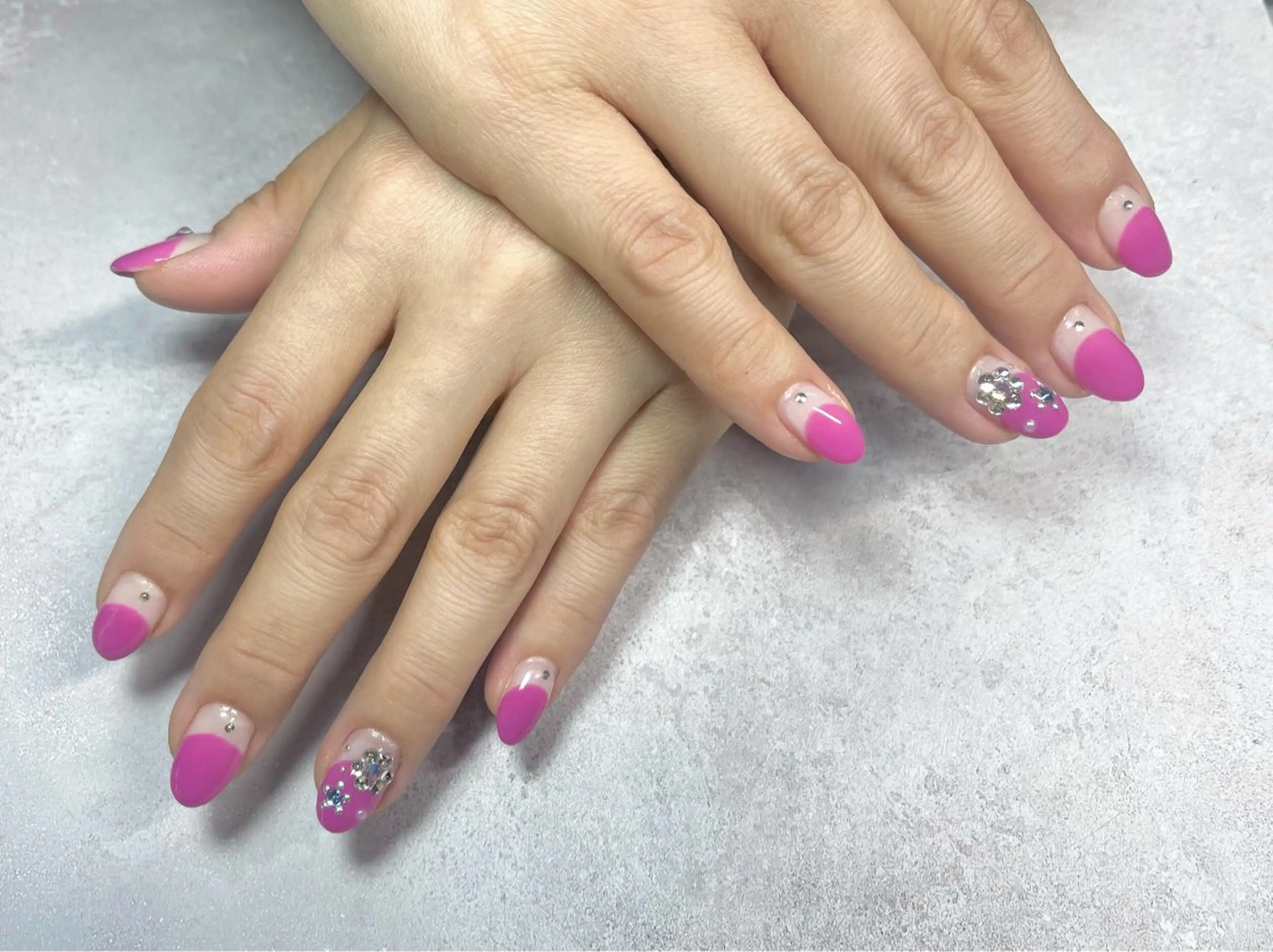 ネイル ハンドネイル more Private Nail Salon所属・K. makiのネイルデザイン