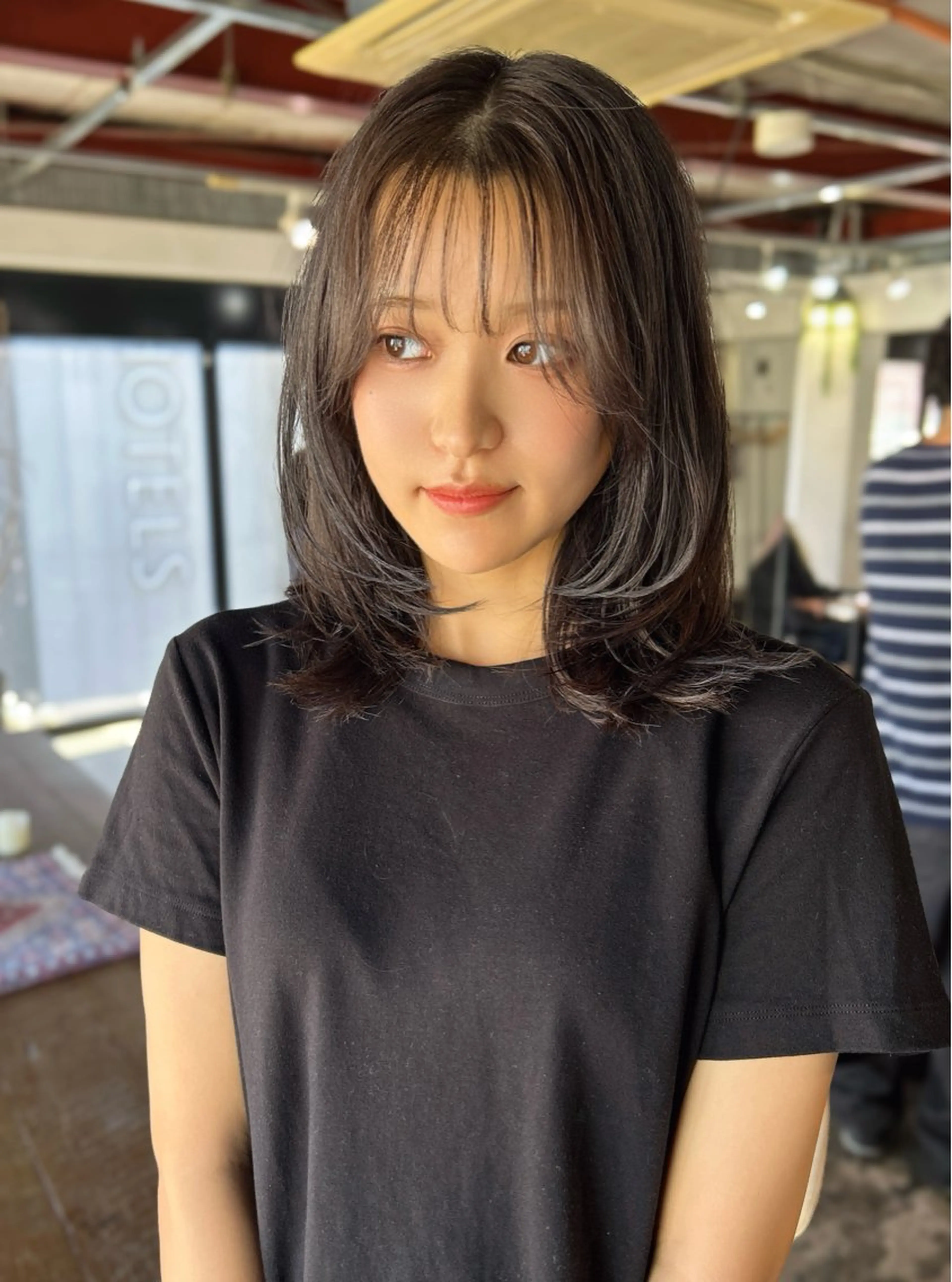 ミディアム カラー カット ヘアカラー トリートメント レイヤーカット/艶 カラー/SHISEIのヘアスタイル