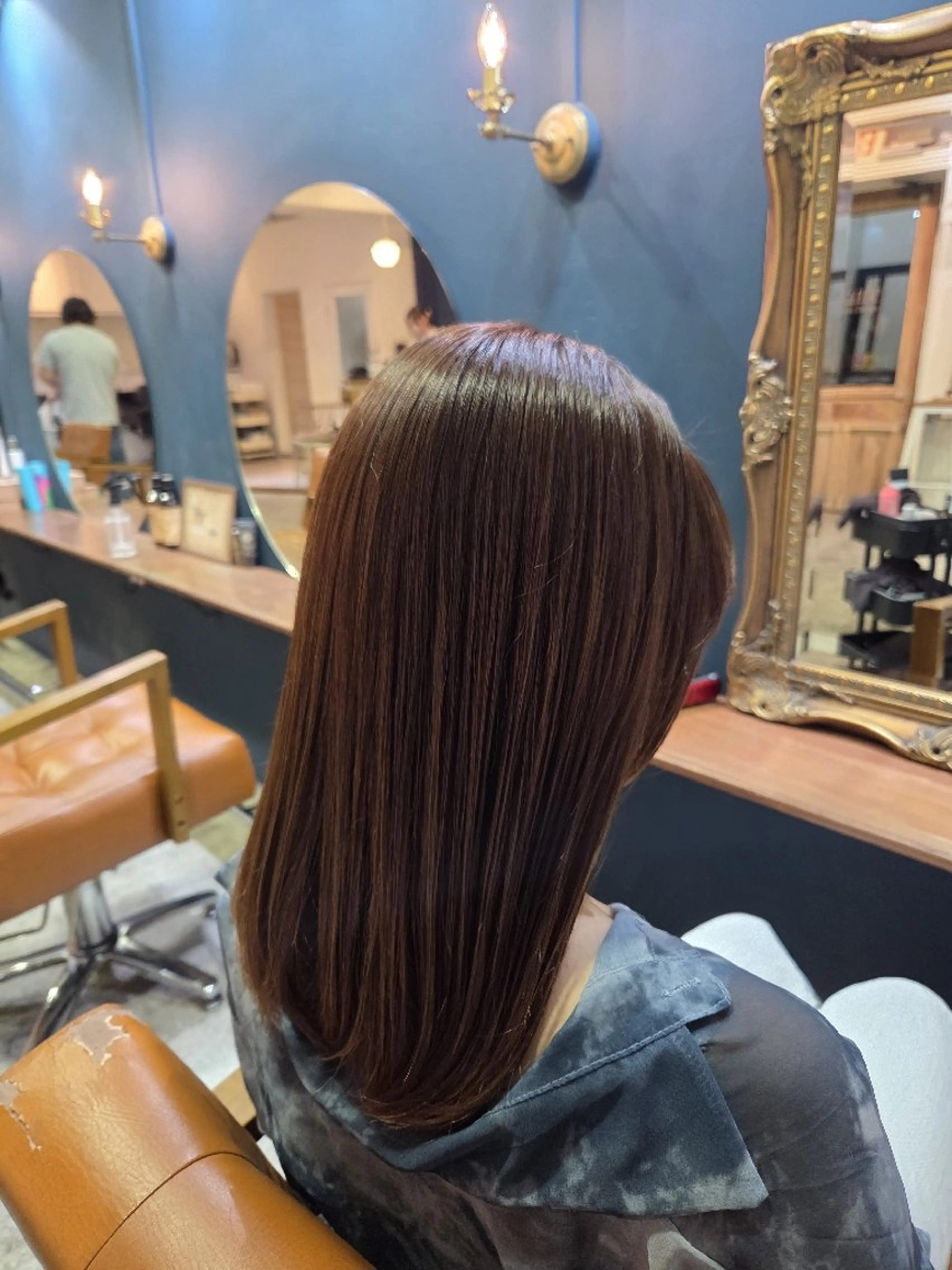 カラー shoto ベージュカラー、ボブのヘアスタイル