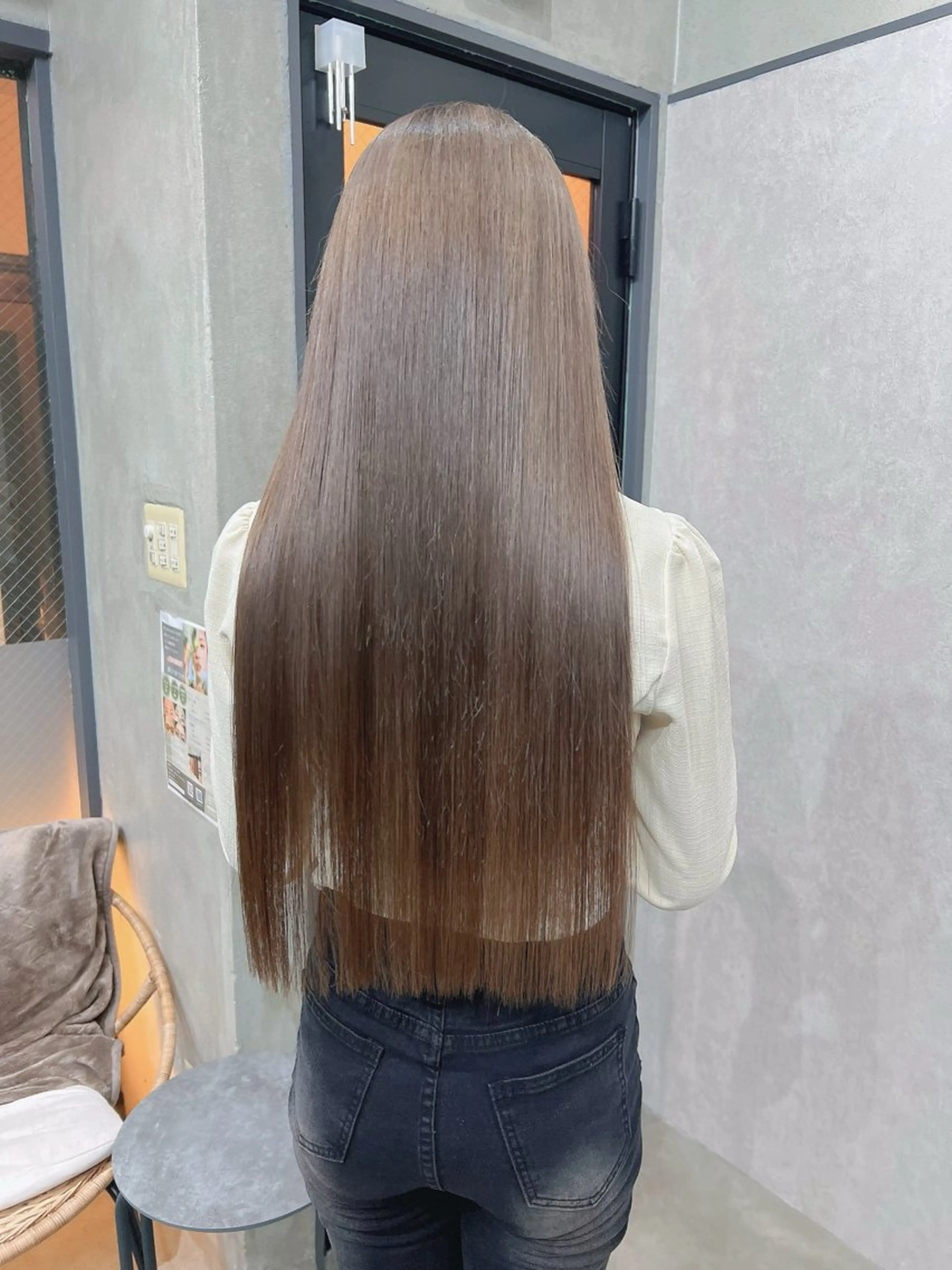 ロング カラー ベージュカラー ブリーチ ケアブリーチ グレージュ ハイトーンカラー ヘアカラー ユ イのヘアスタイル