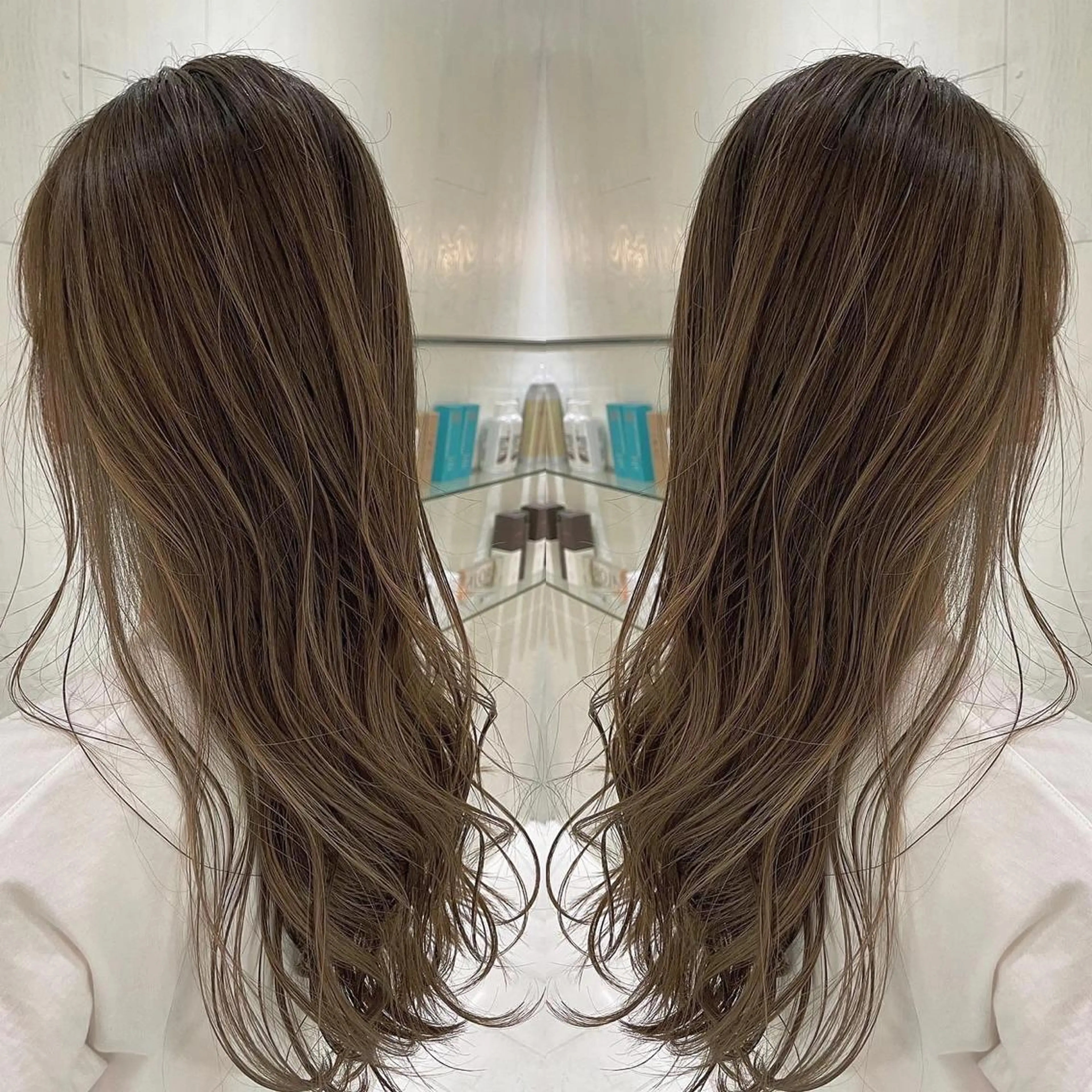 ロング カラー アッシュ ベージュカラー 透明感カラー ハイライトカラー 外国人風カラー ヘアカラー トリートメント 河合秀明/ハイライト /インナーカラーのヘアスタイル