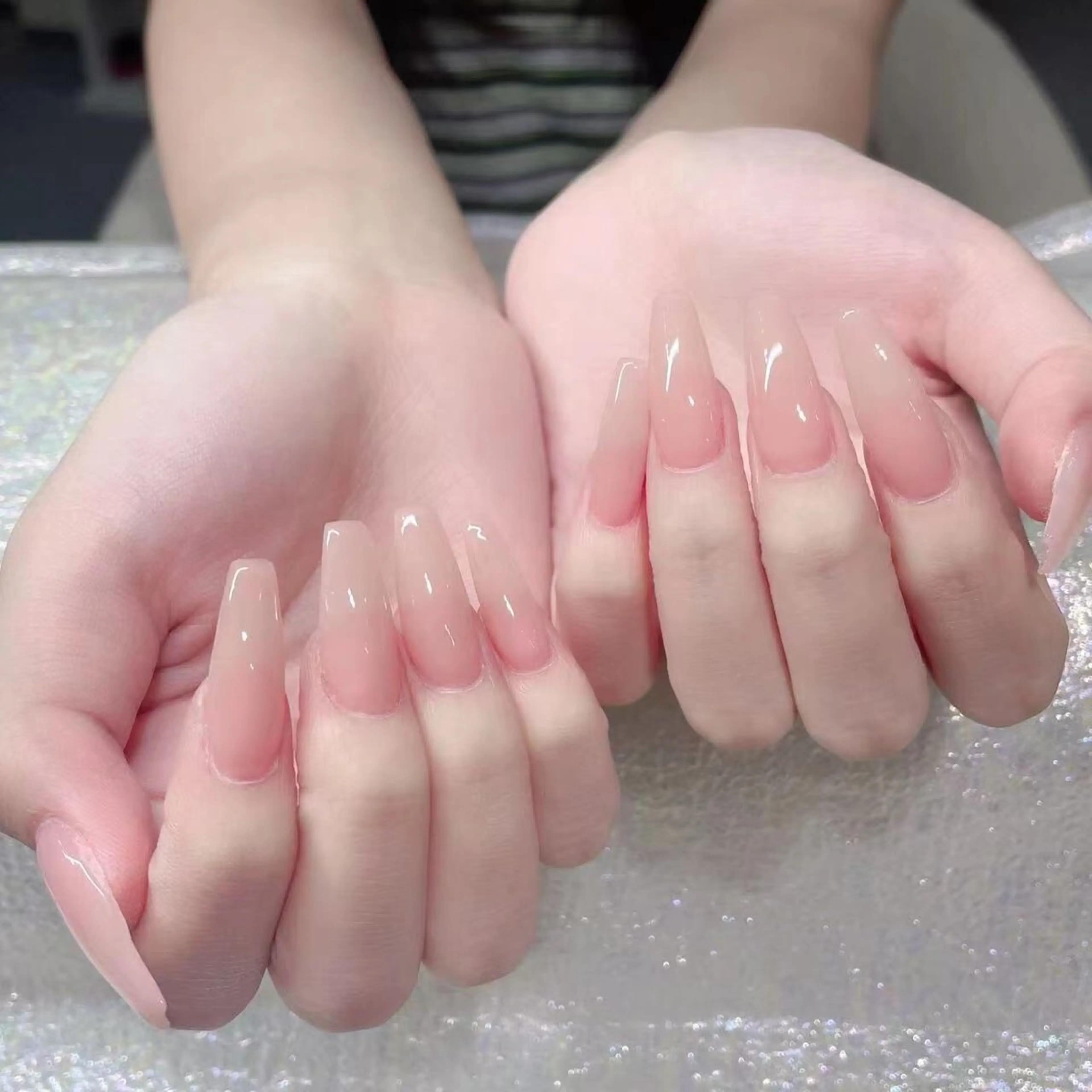 ネイル ハンドネイル Queens テイのネイルデザイン