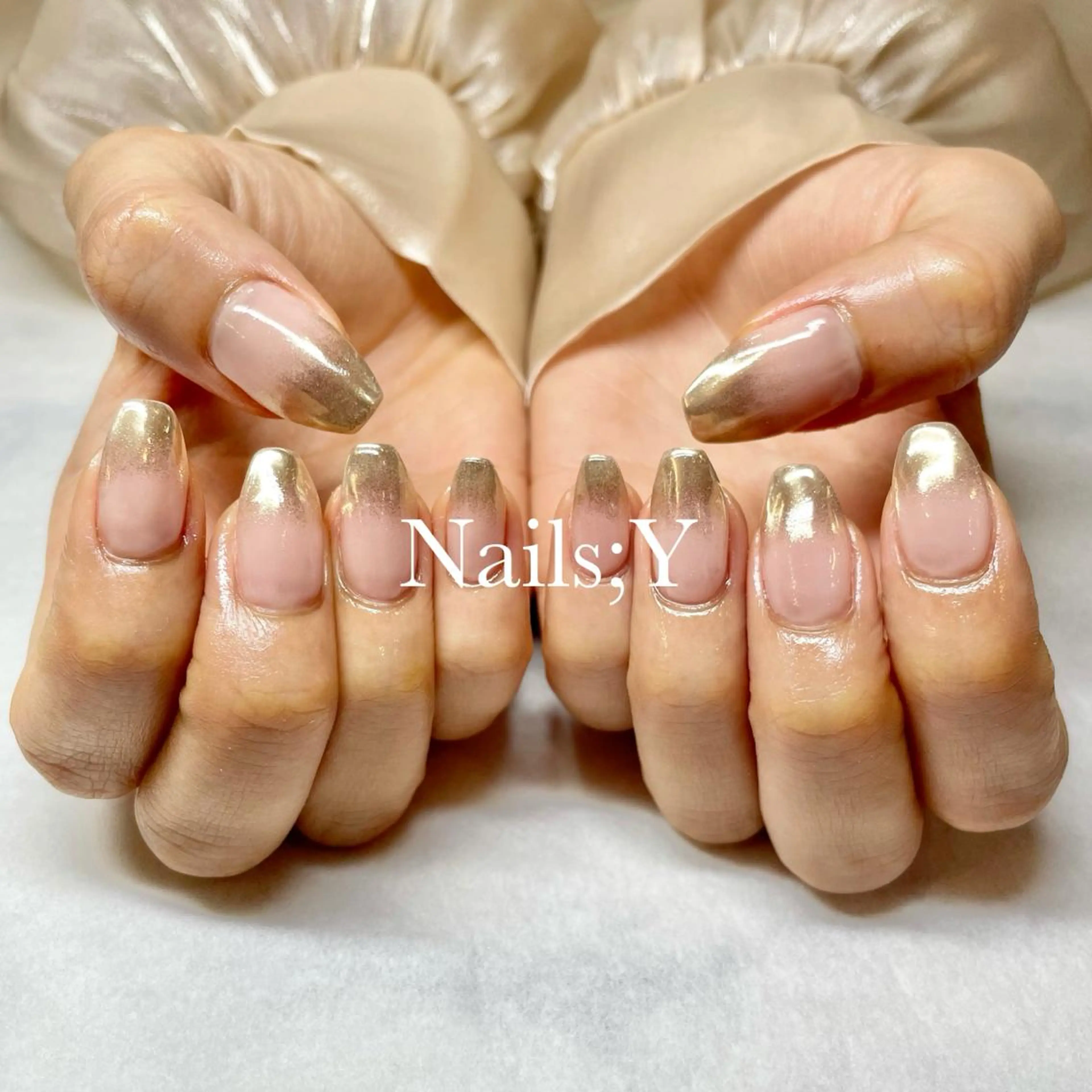 ネイル ゴールド グラデーション 氷ネイル・うるうるネイル ミラーネイル 持ち込み yo koのネイルデザイン