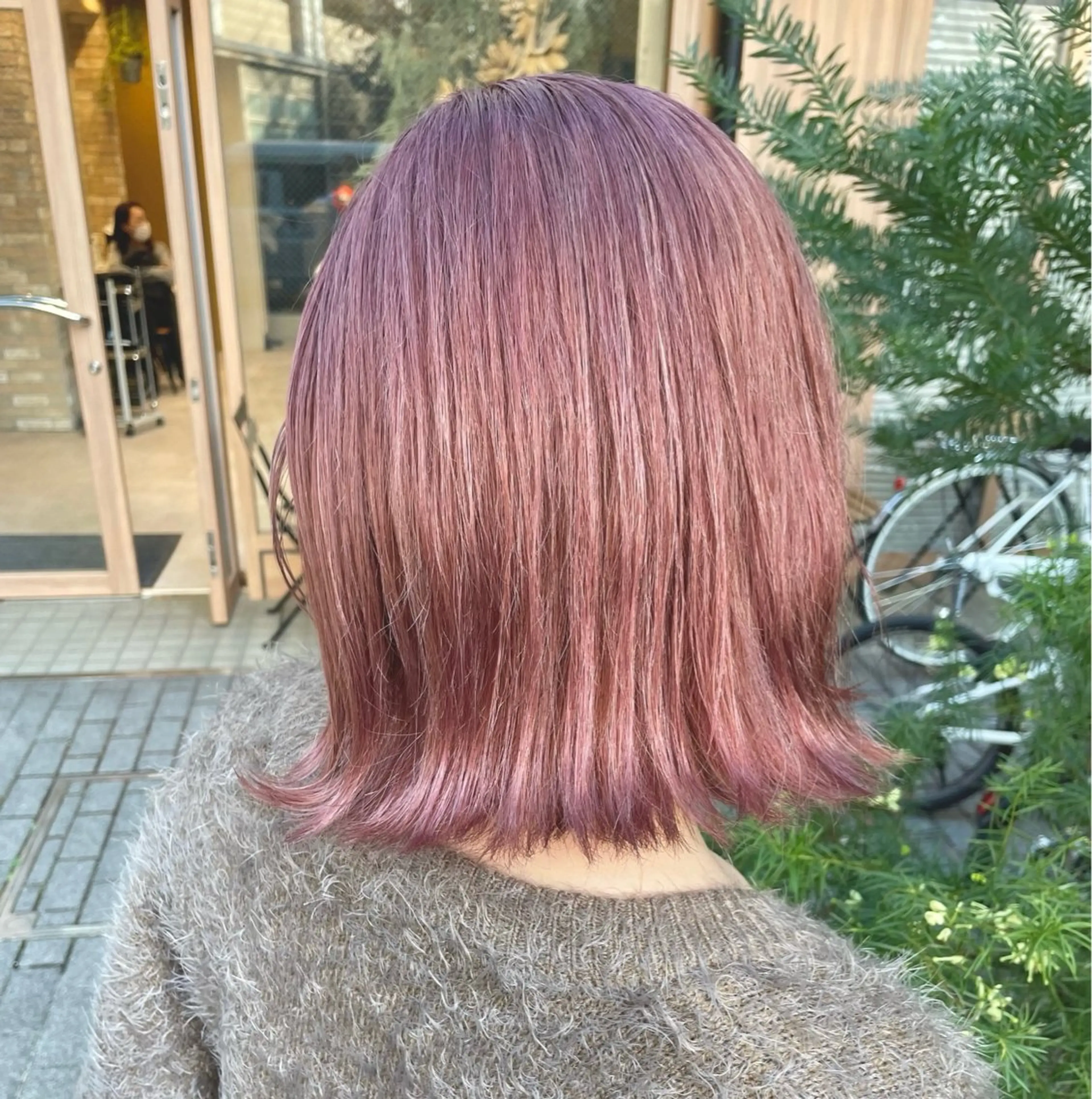 カラー ダブルカラー イヤリングカラー ハイトーンカラー インナーカラー 髪質改善 ヘアカラー トリートメント ♡ハイトーン★ ネイル/しの♡のヘアスタイル
