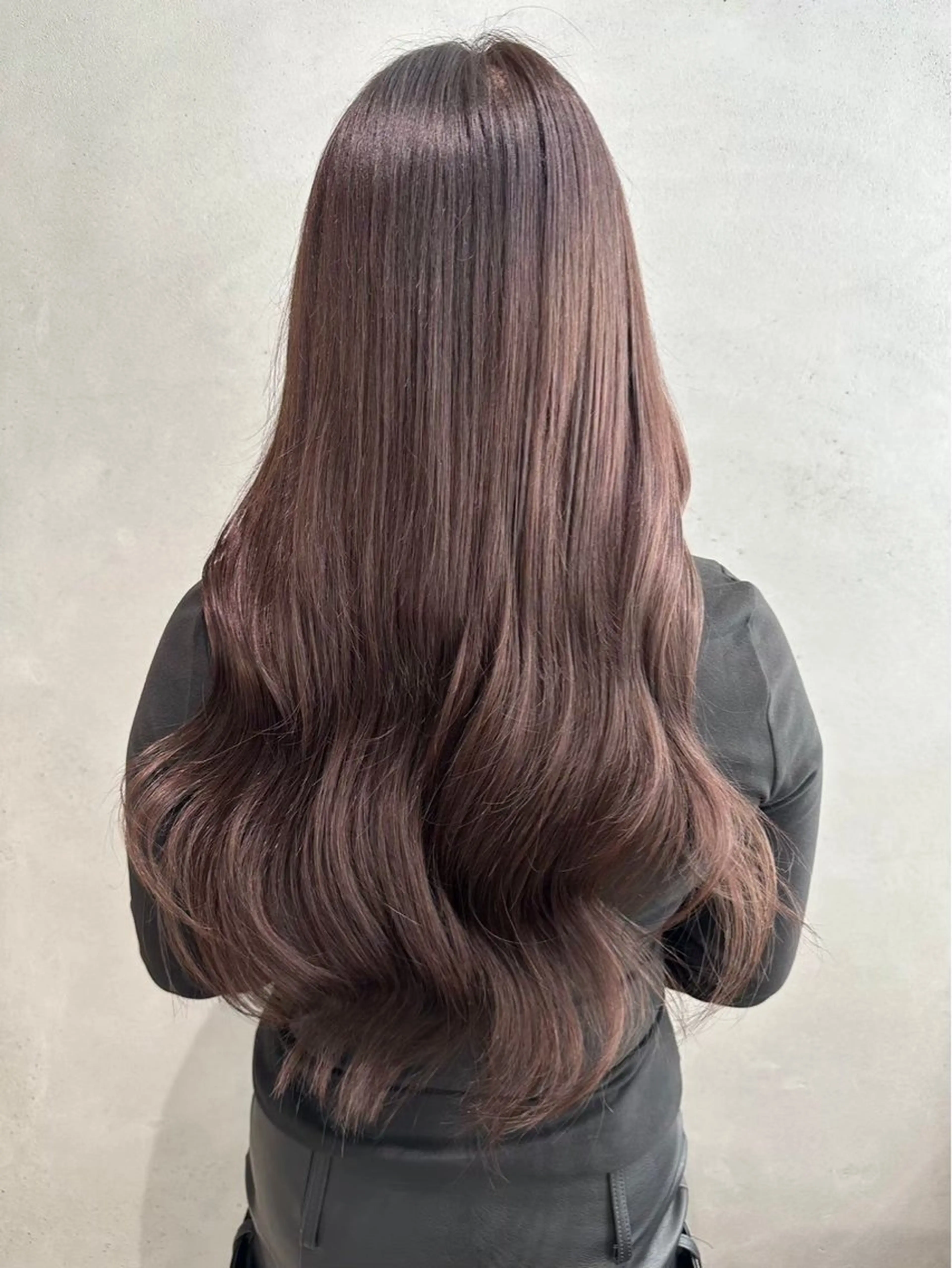 カラー 🖤offwhite KANA⛓のヘアスタイル