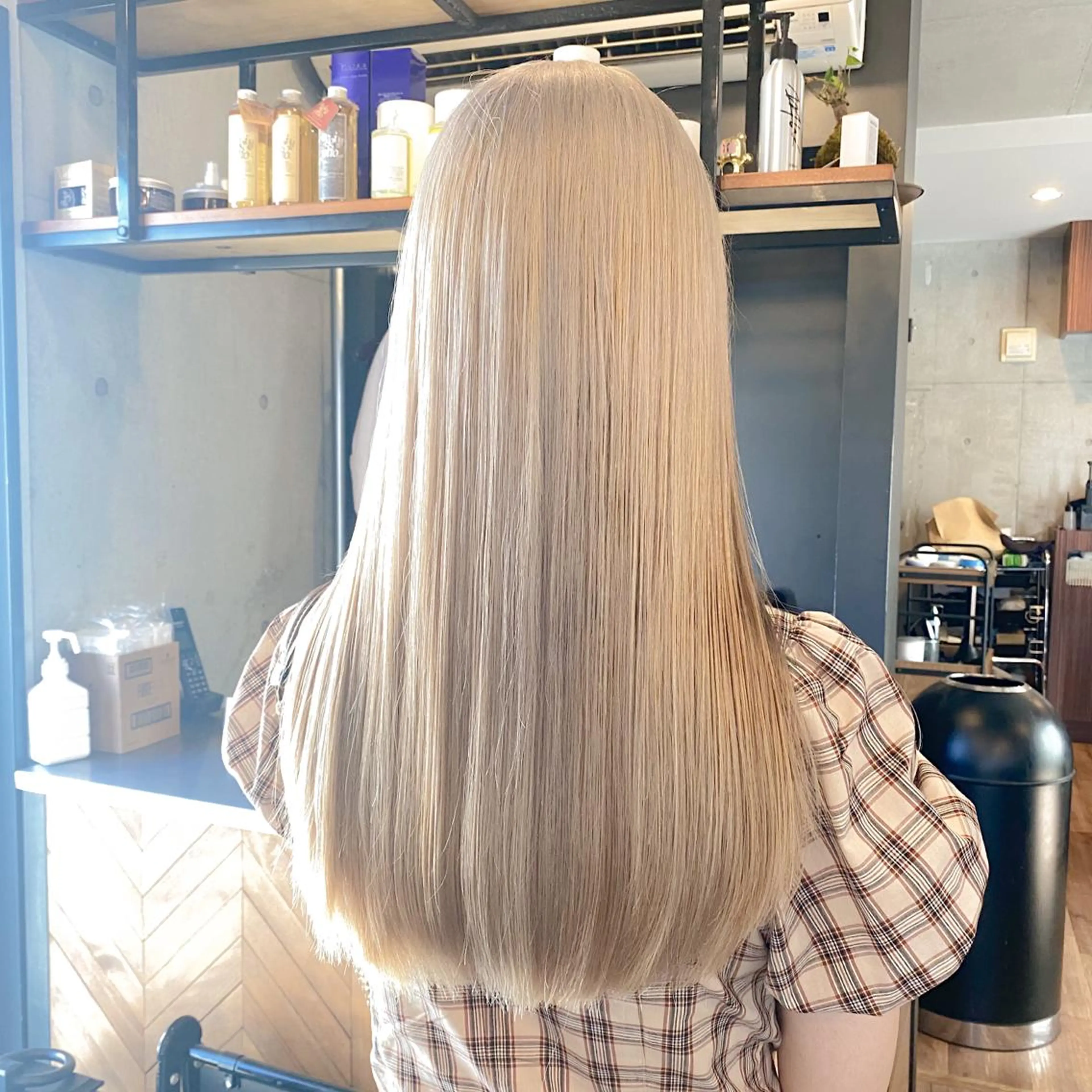 ロング カラー 艶髪ブリーチ 永井竜也のヘアスタイル